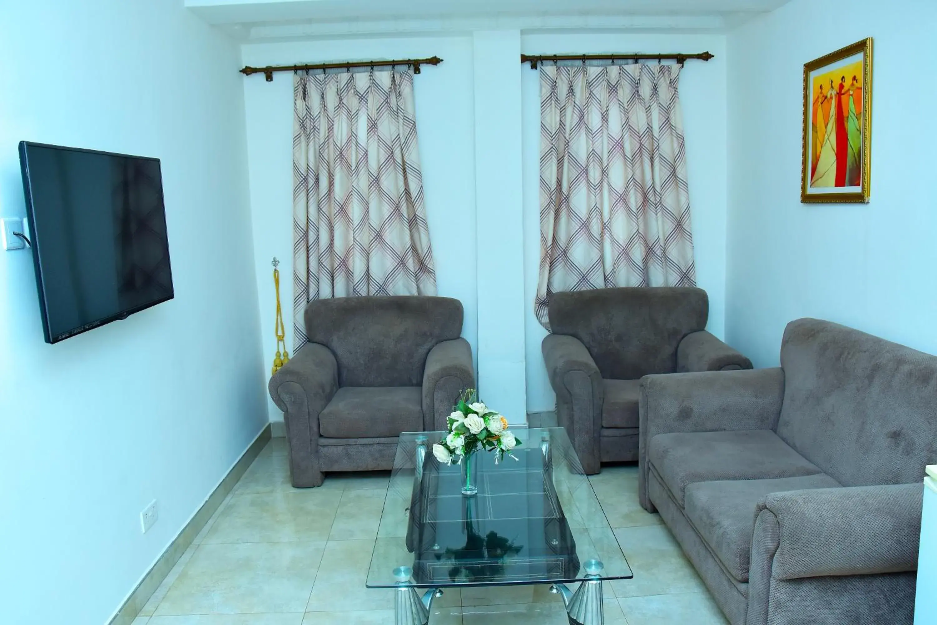 Deluxe King Suite - single occupancy in Mawuli Hotel Deluxe King Suite - single occupancy in Mawuli Hotel