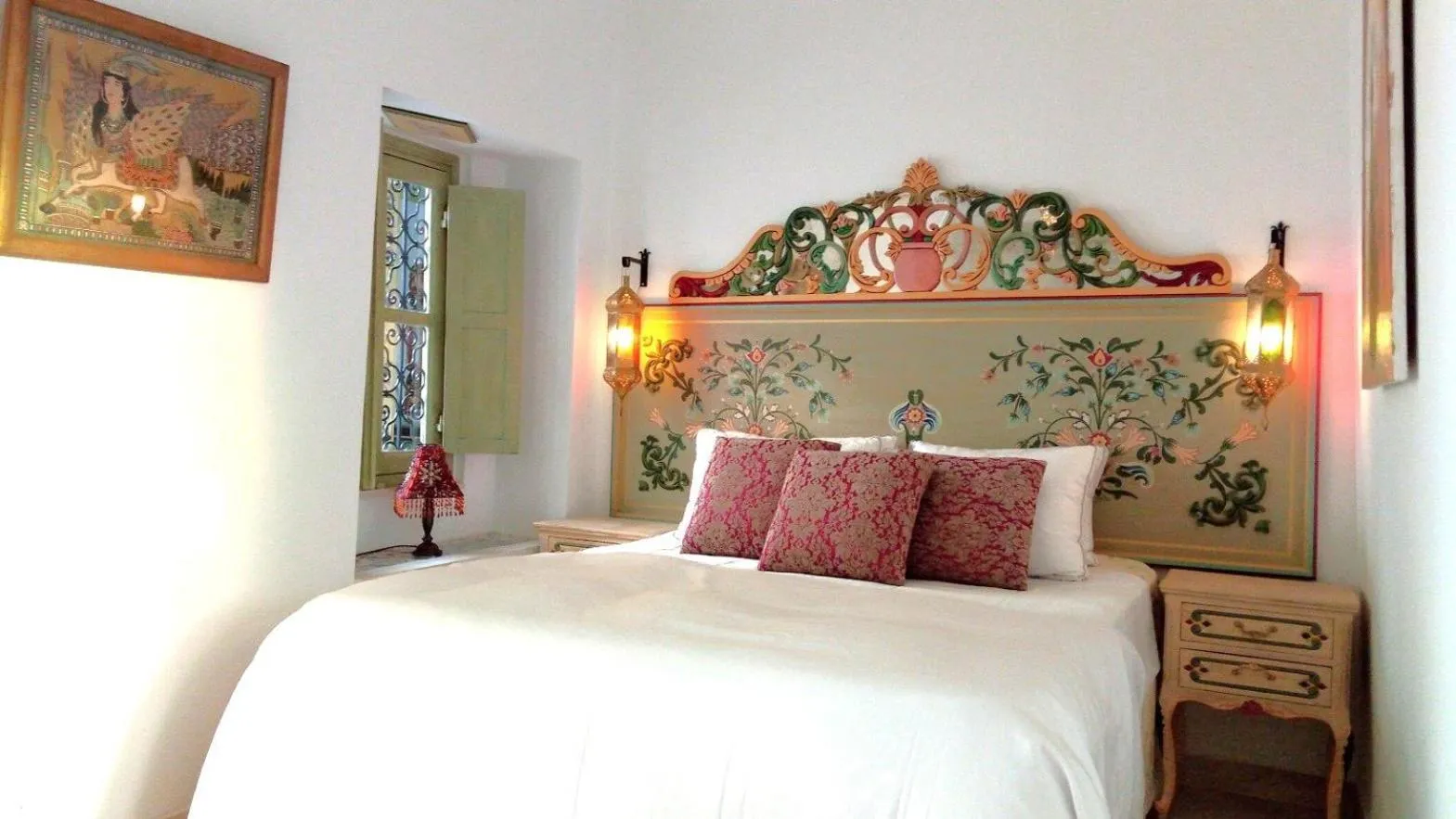 Bedroom, Bed in El Patio Courtyard House