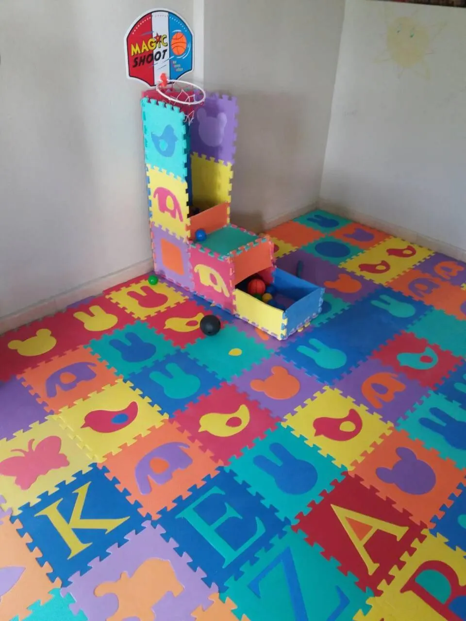 Game Room, Bed in Dionisos Elia