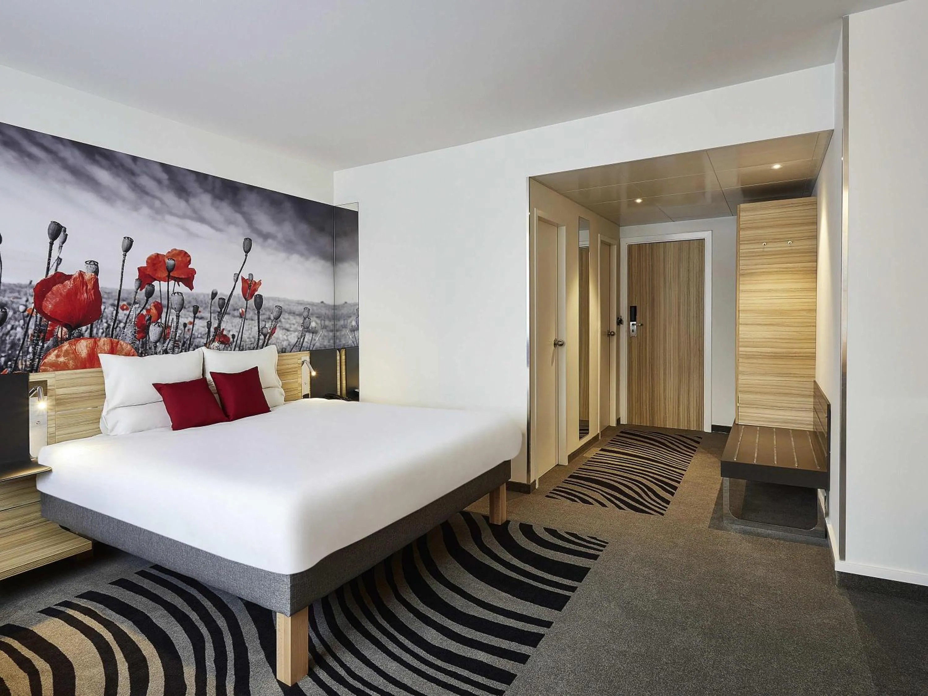 Bedroom, Bed in Novotel Ieper Centrum
