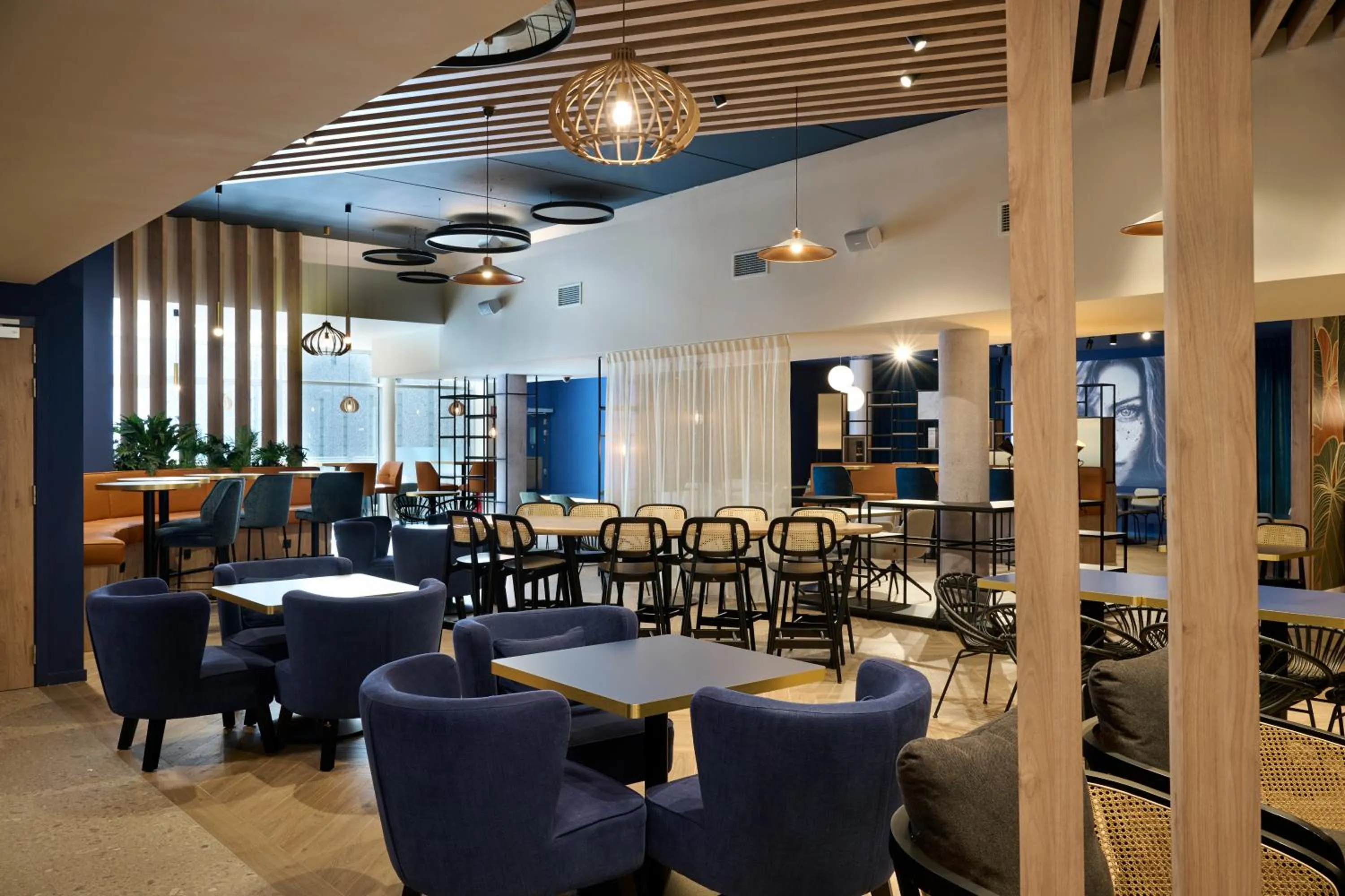Restaurant/places to eat in Novotel Ieper Centrum