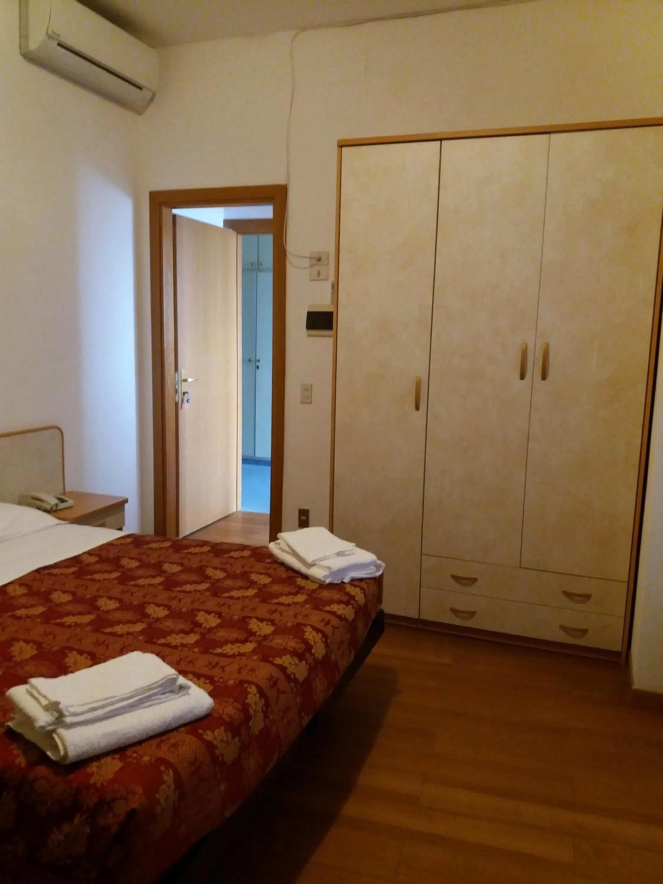 Bed in Hotel Rugantino