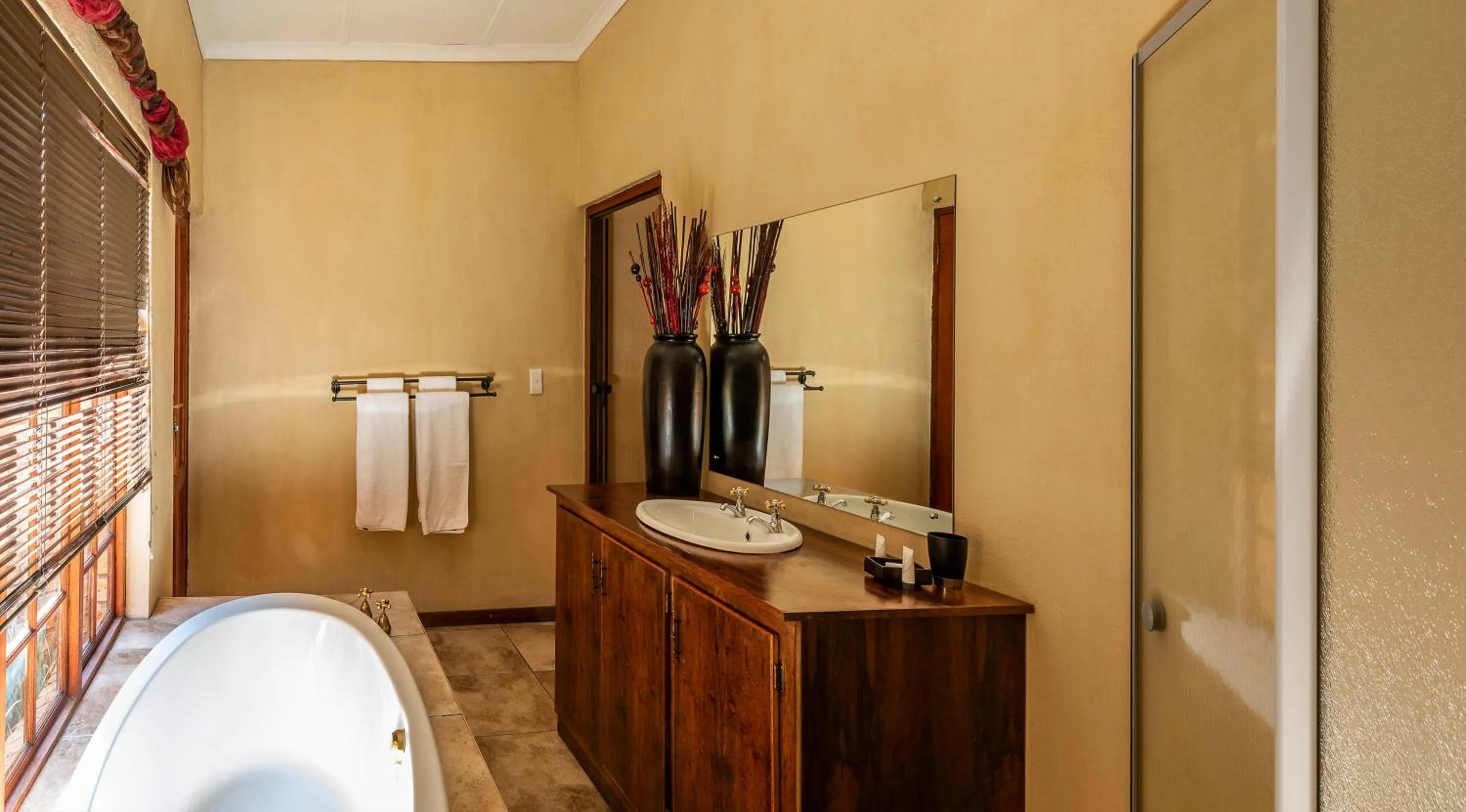Bathroom in Kuruman Inn