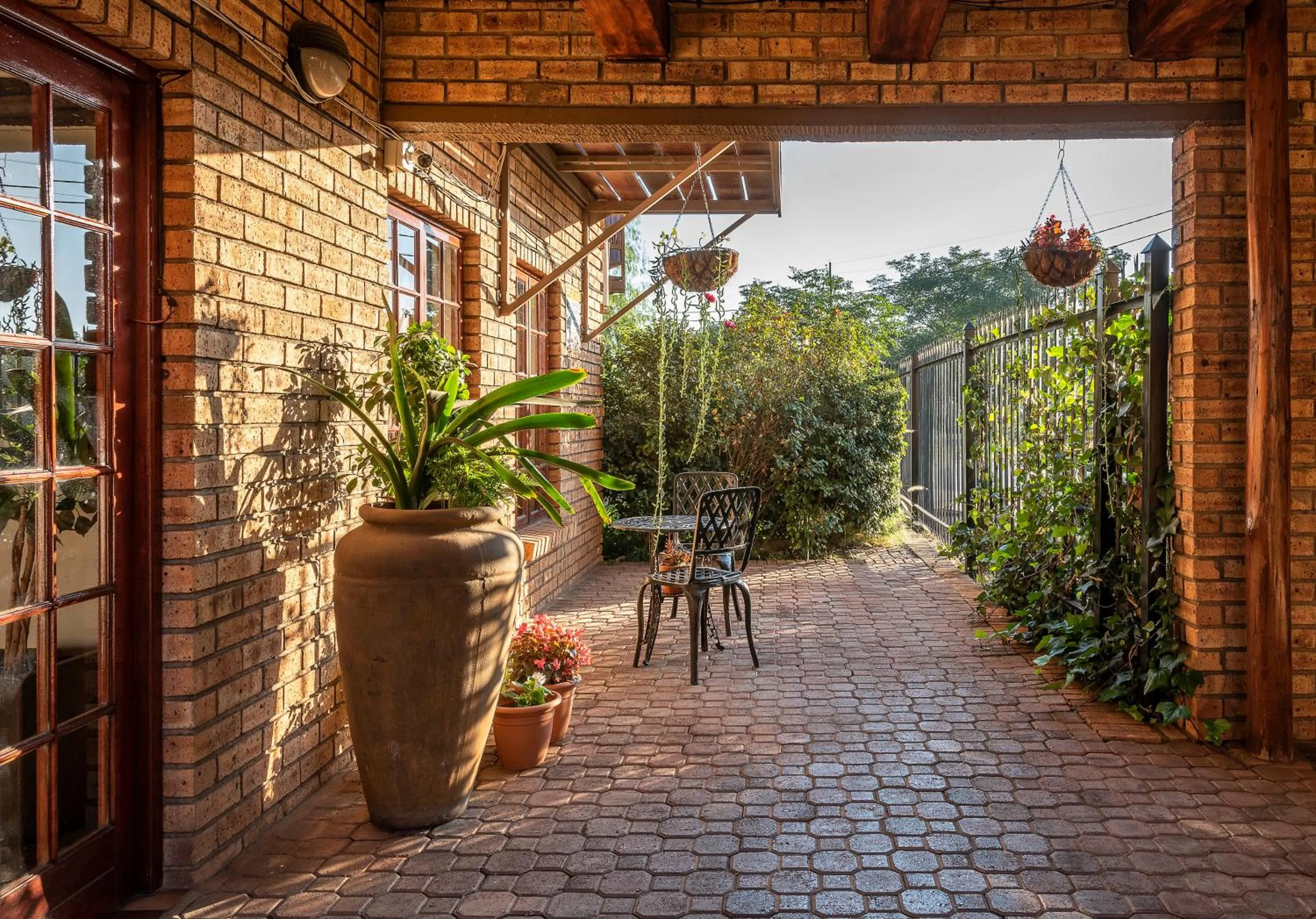 Facade/entrance in Kuruman Inn