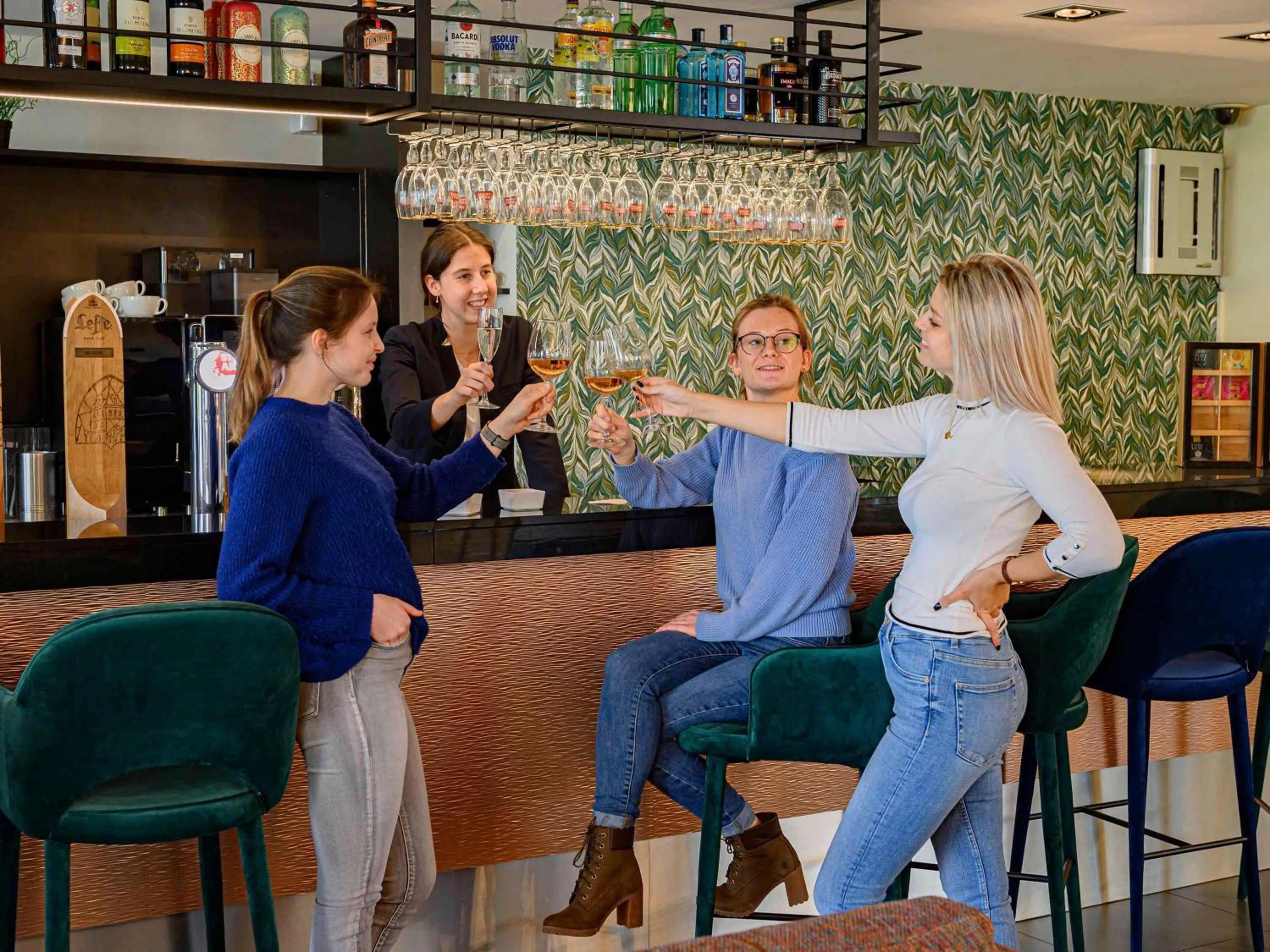 Lounge or bar in Novotel Antwerpen - Ekeren