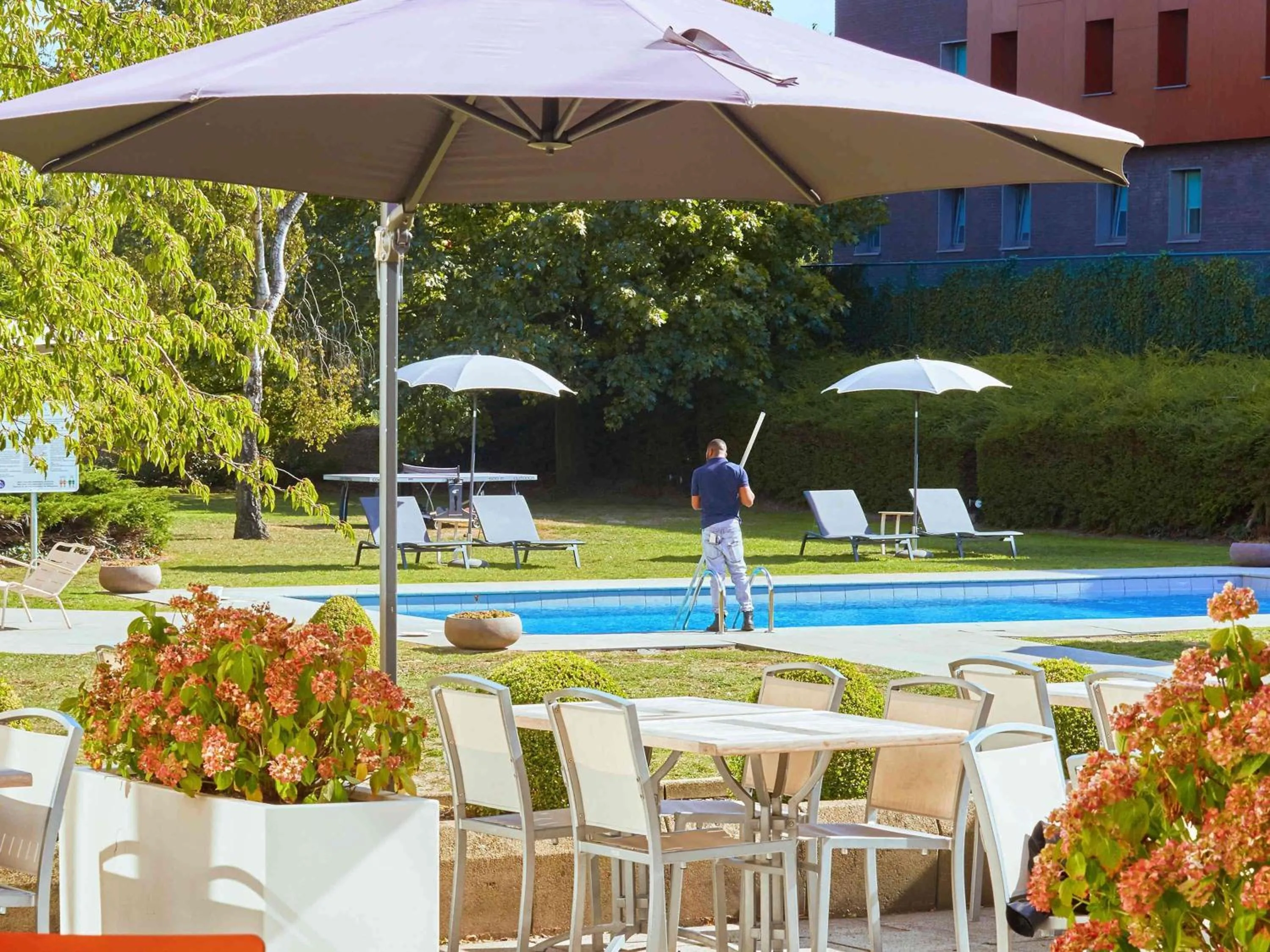 Restaurant/places to eat in Novotel Antwerpen - Ekeren