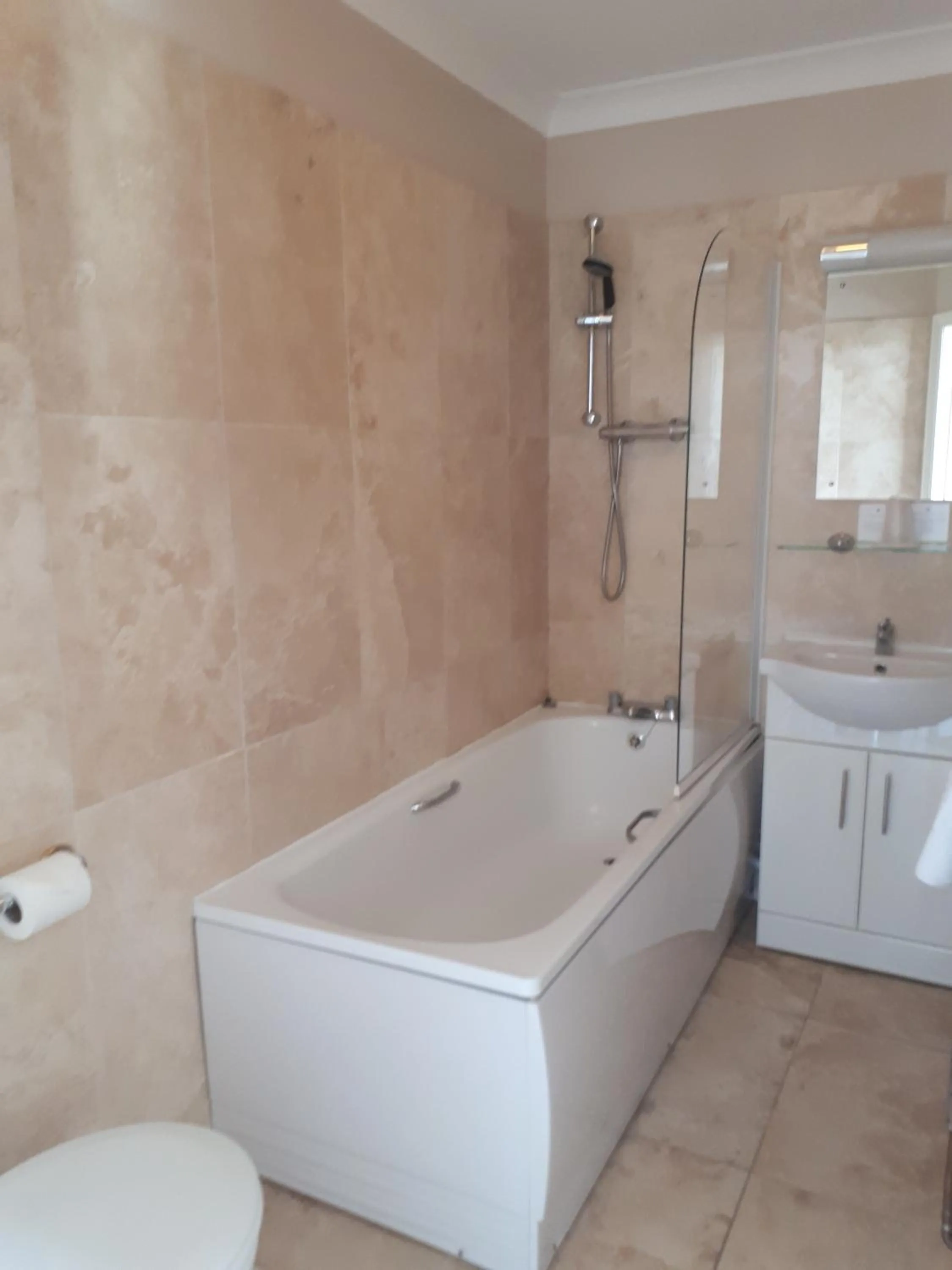 Shower in Anglesey Hotel