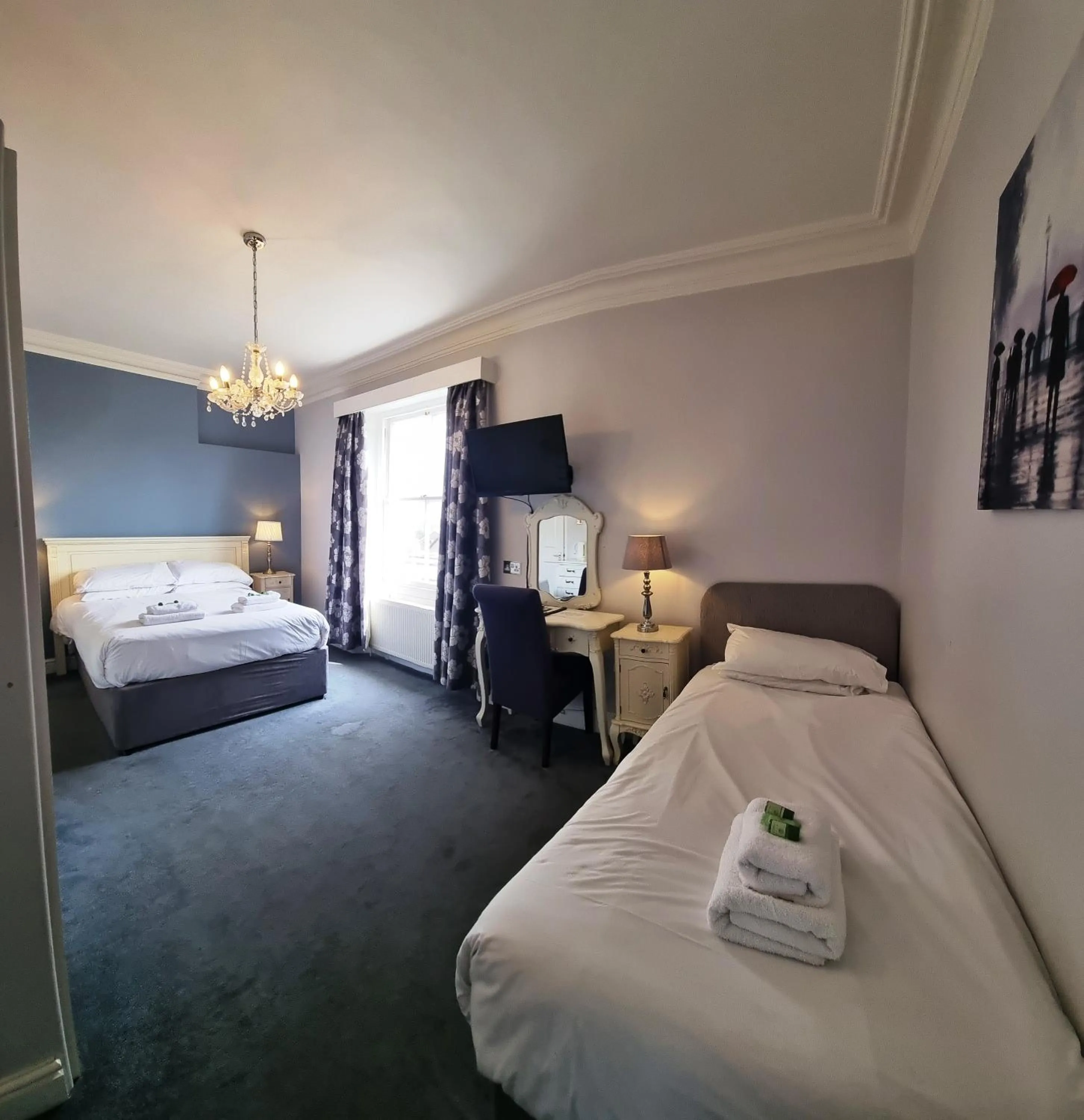 Bedroom, Bed in Anglesey Hotel