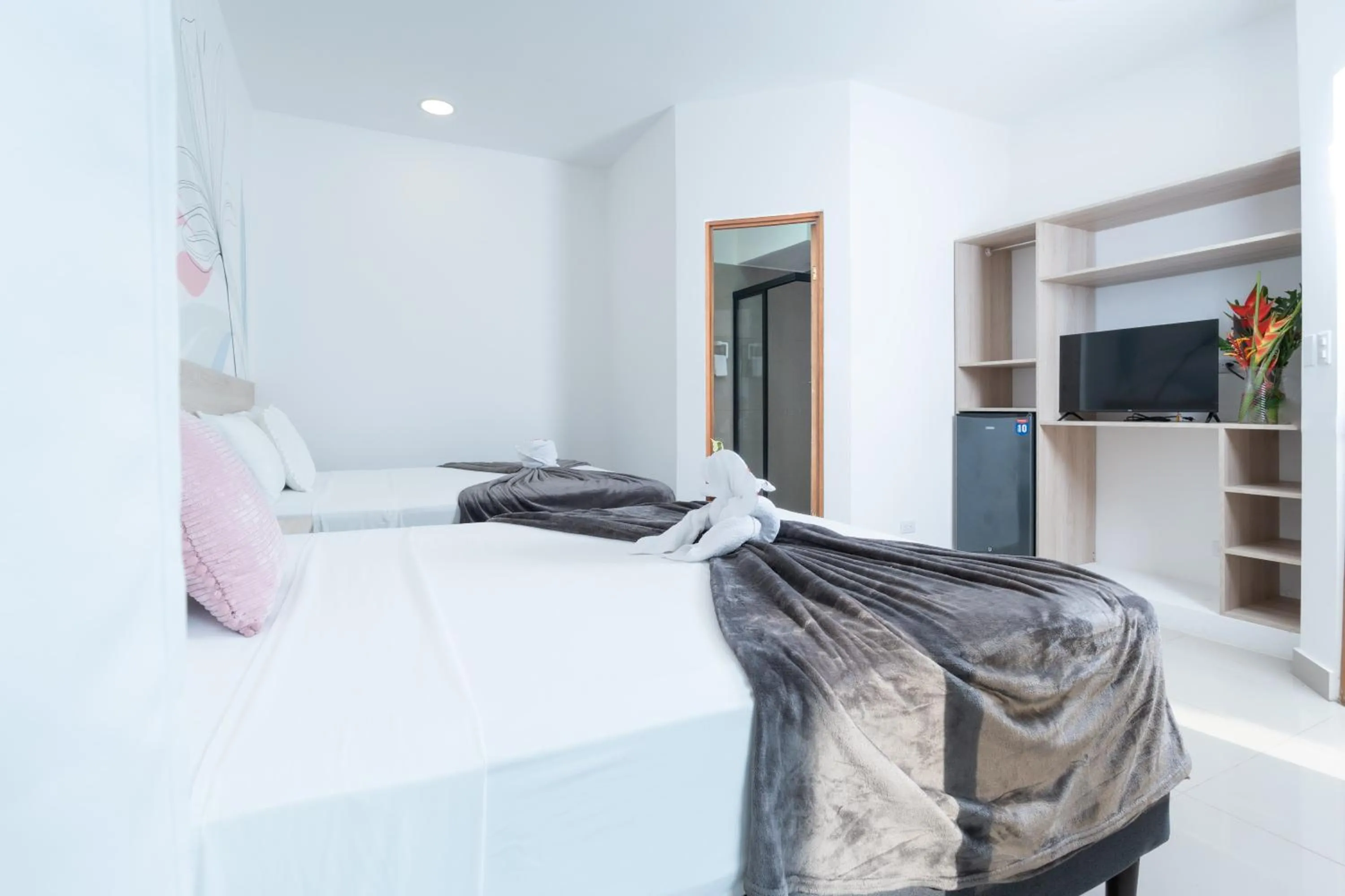 Bed in Wide Mouth Frog Quepos