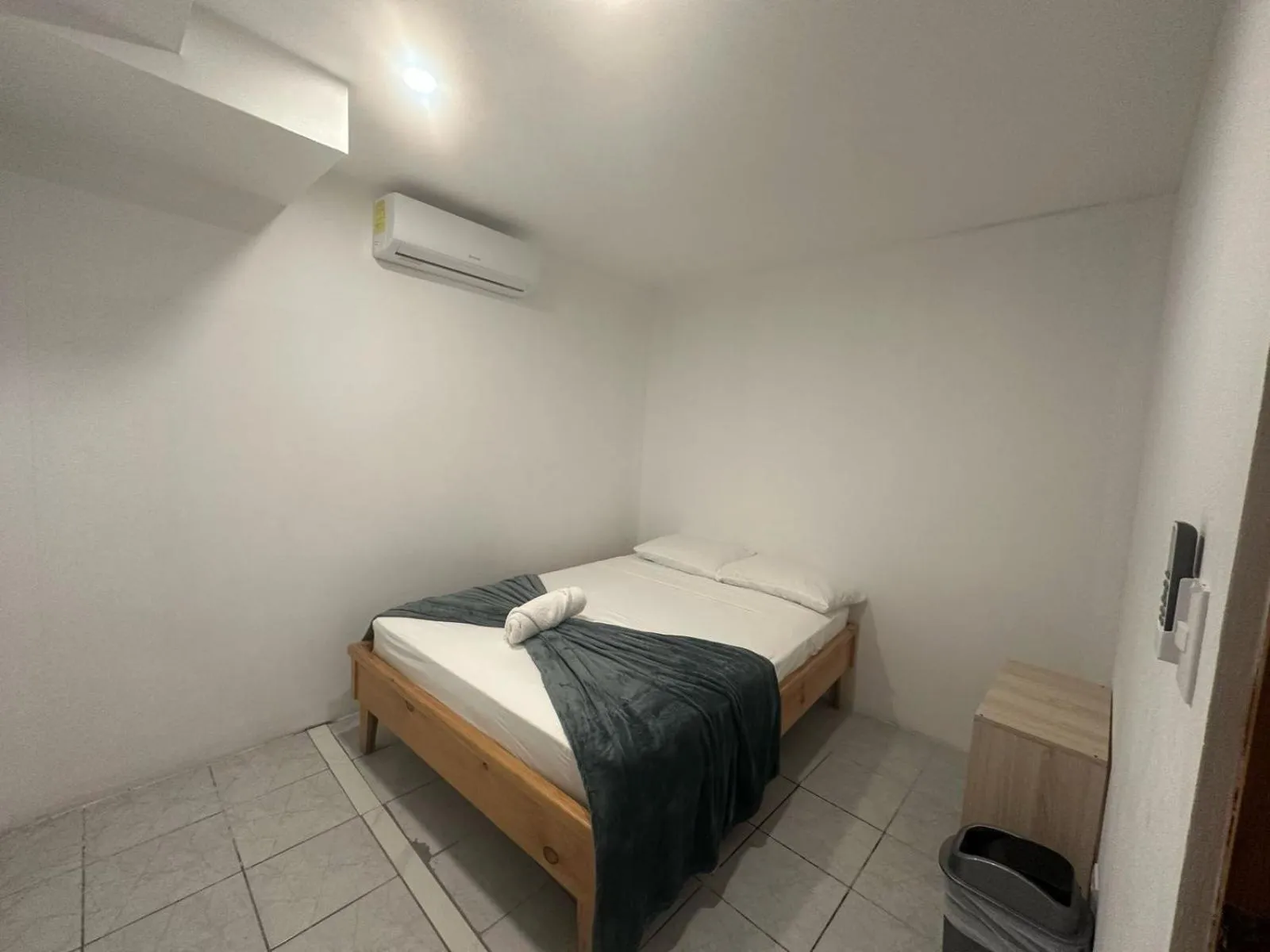 Bed in Wide Mouth Frog Quepos