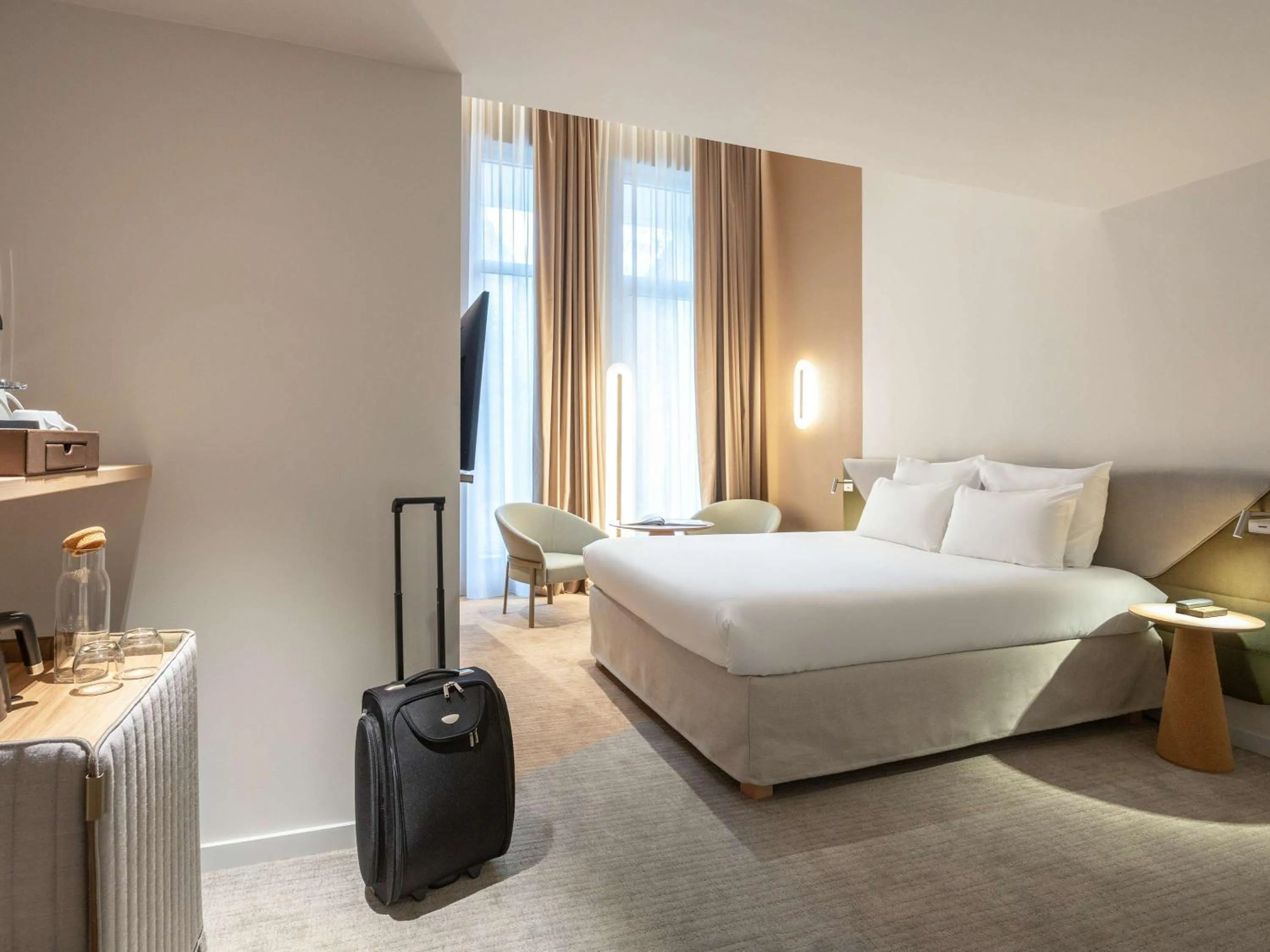 Accessible Deluxe Double Room  in Novotel Brugge Centrum