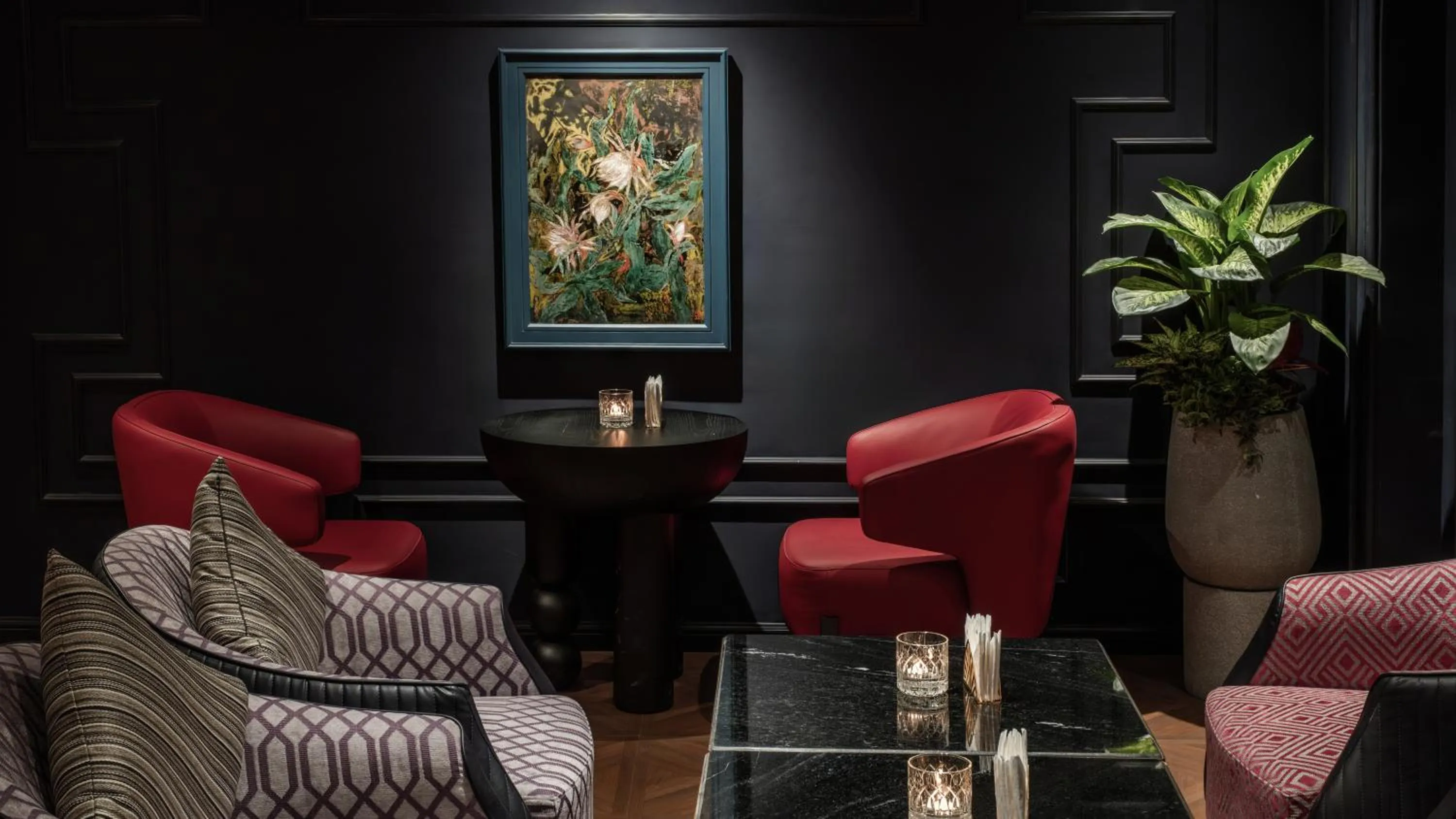 Lounge or bar in Champton Hanoi Hotel