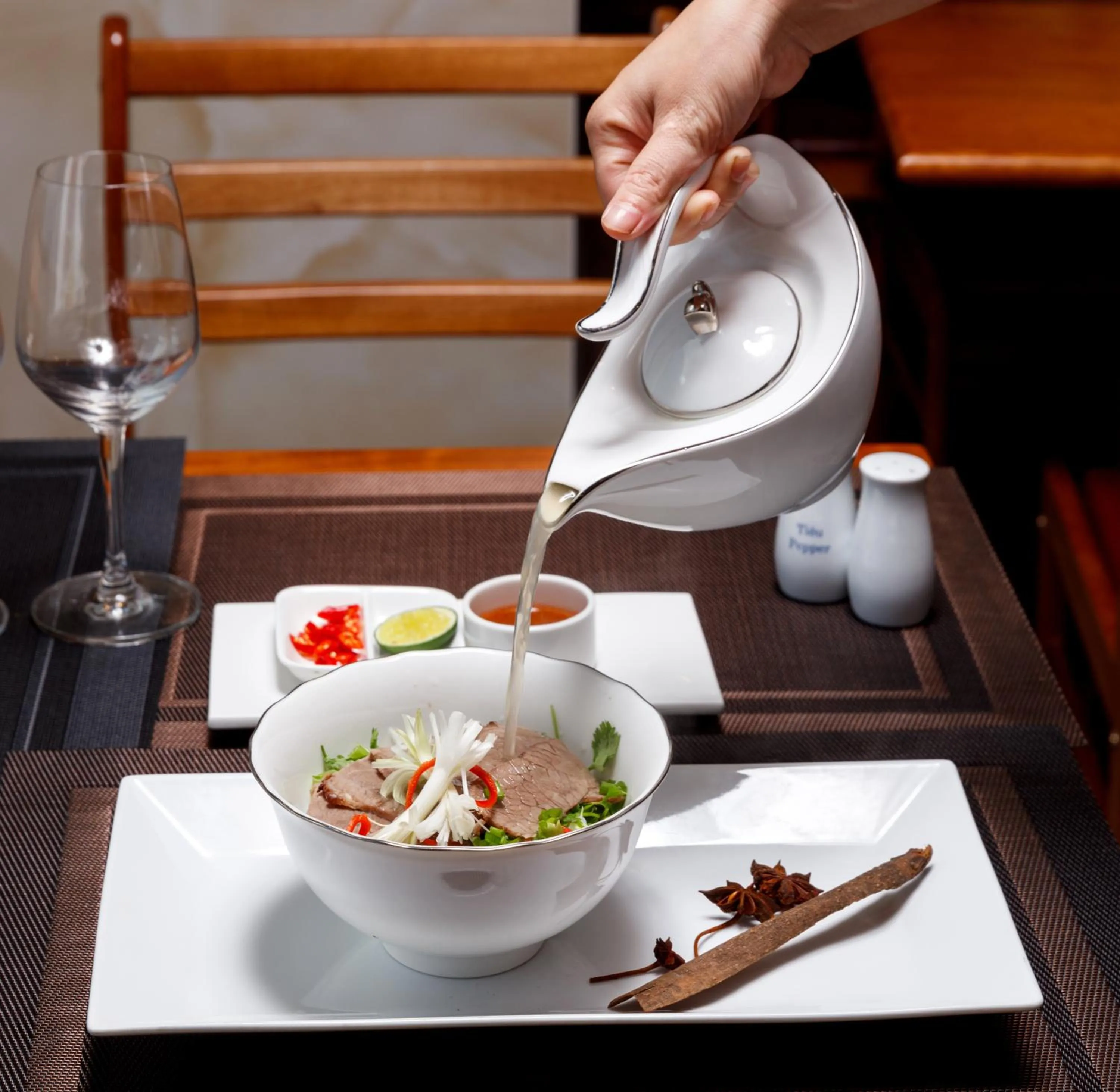 Restaurant/places to eat in Champton Hanoi Hotel