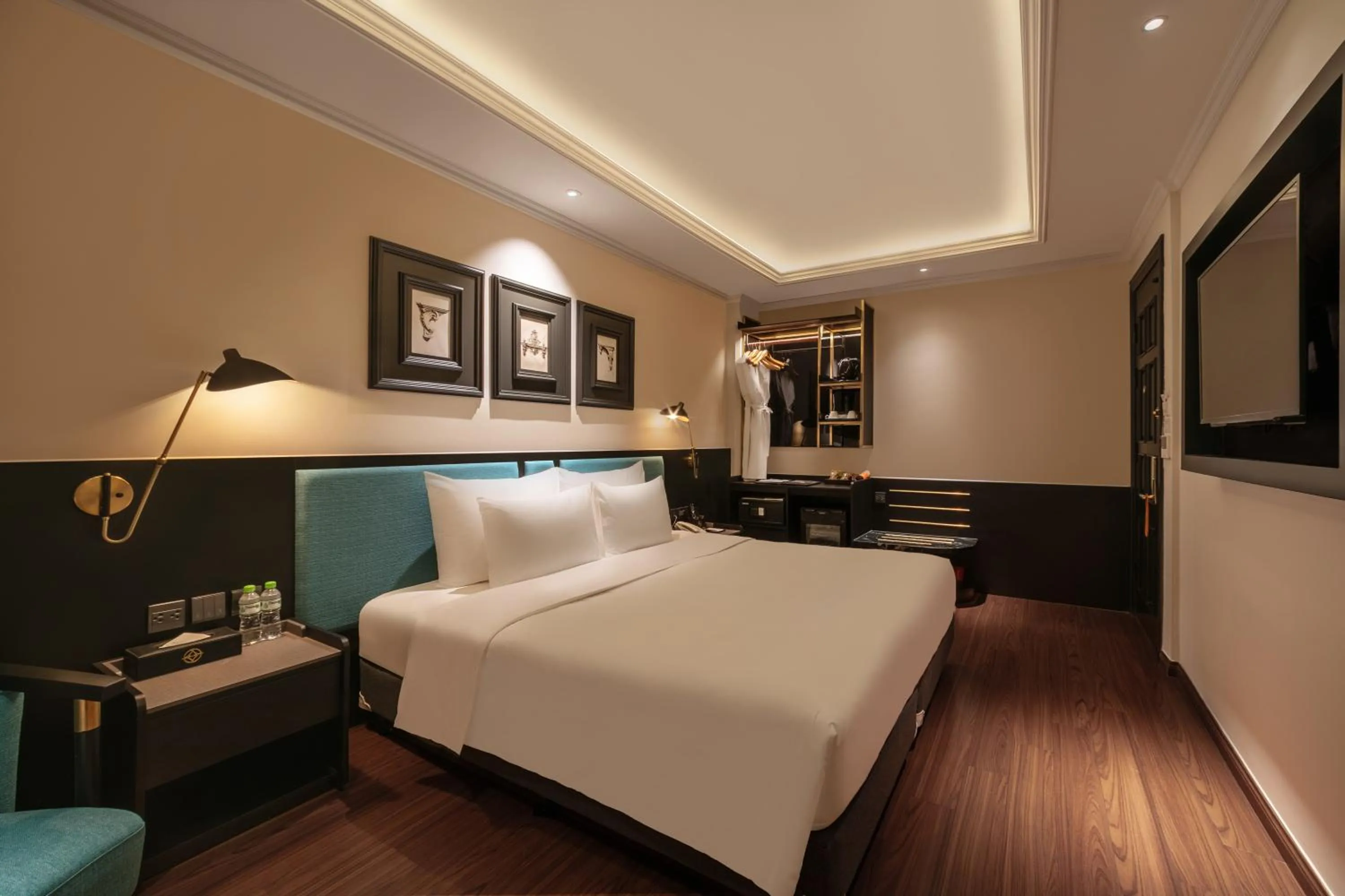 Photo of the whole room, Bed in Champton Hanoi Hotel