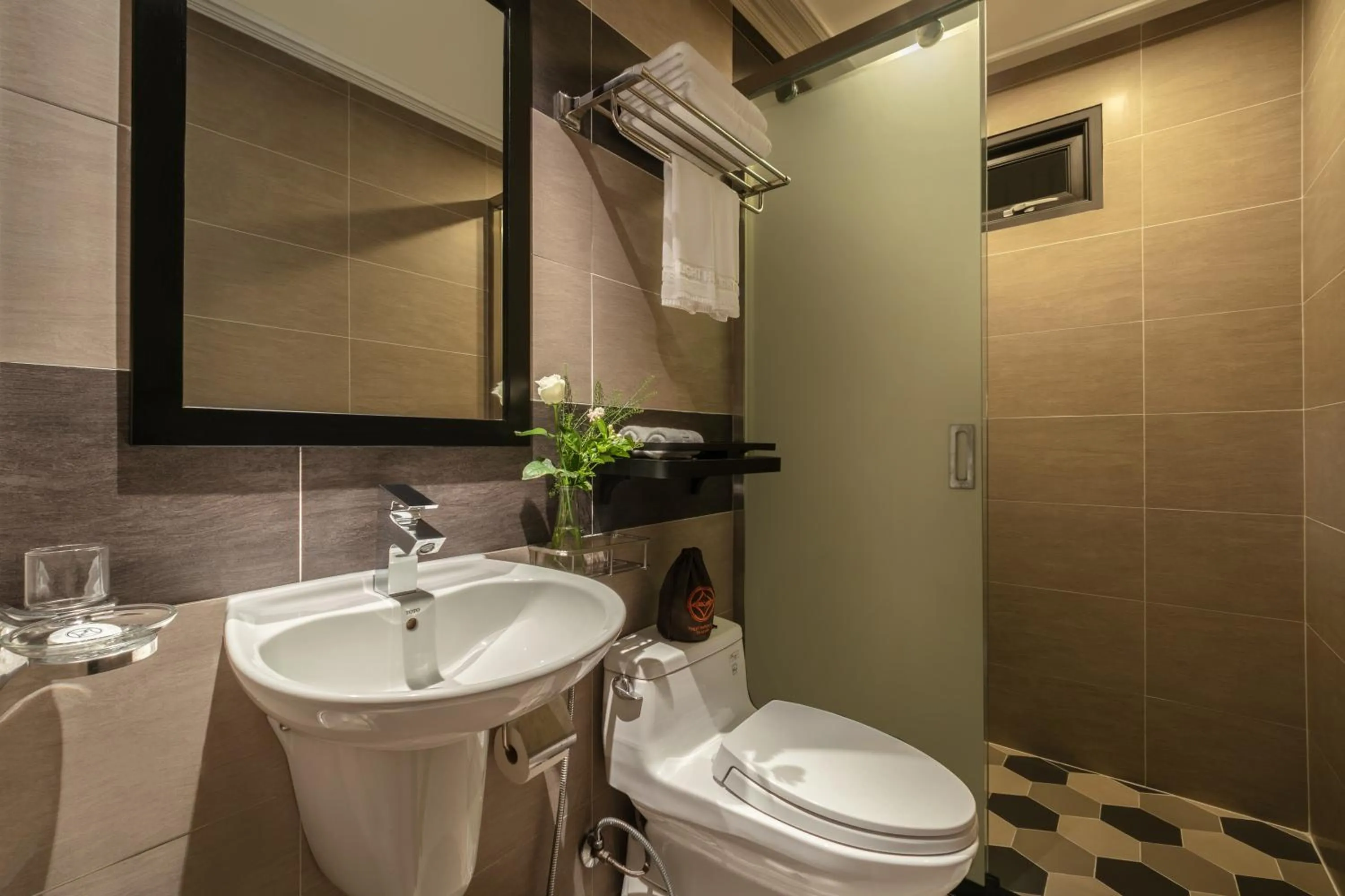 Bathroom in Champton Hanoi Hotel