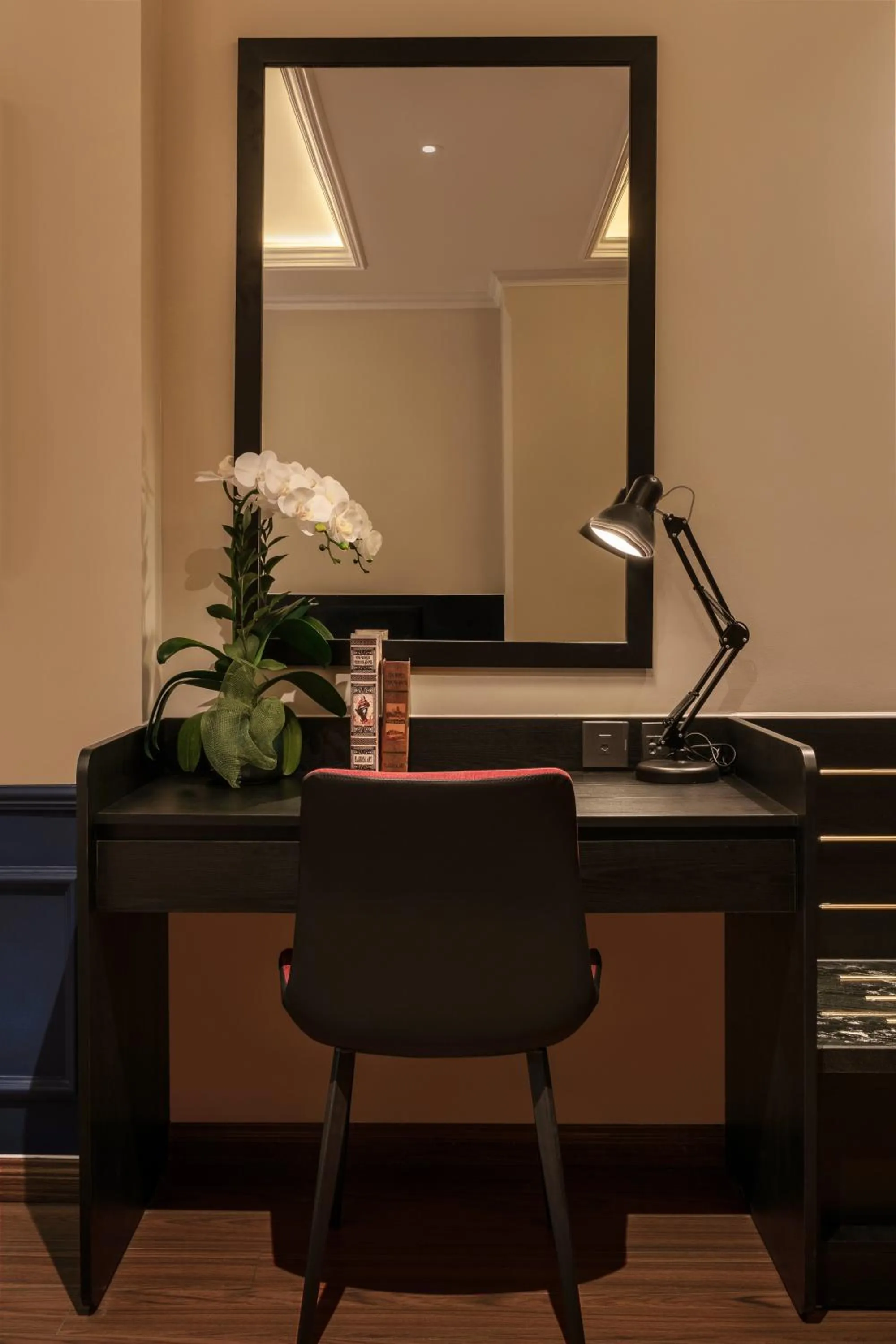 Property building in Champton Hanoi Hotel