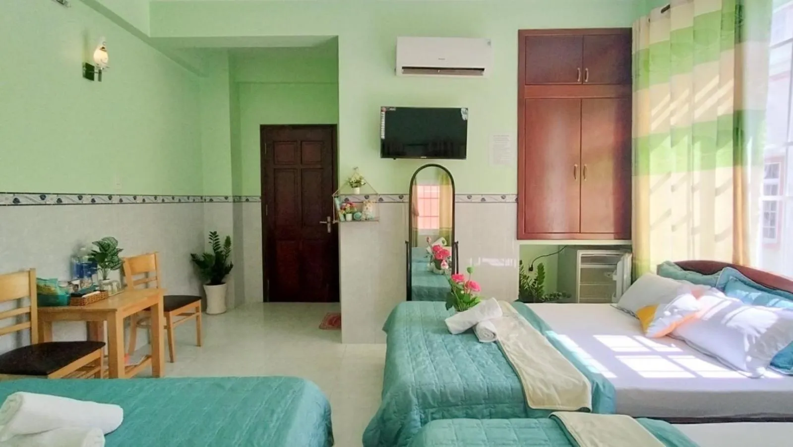 Family Room in Thai Quang Hotel