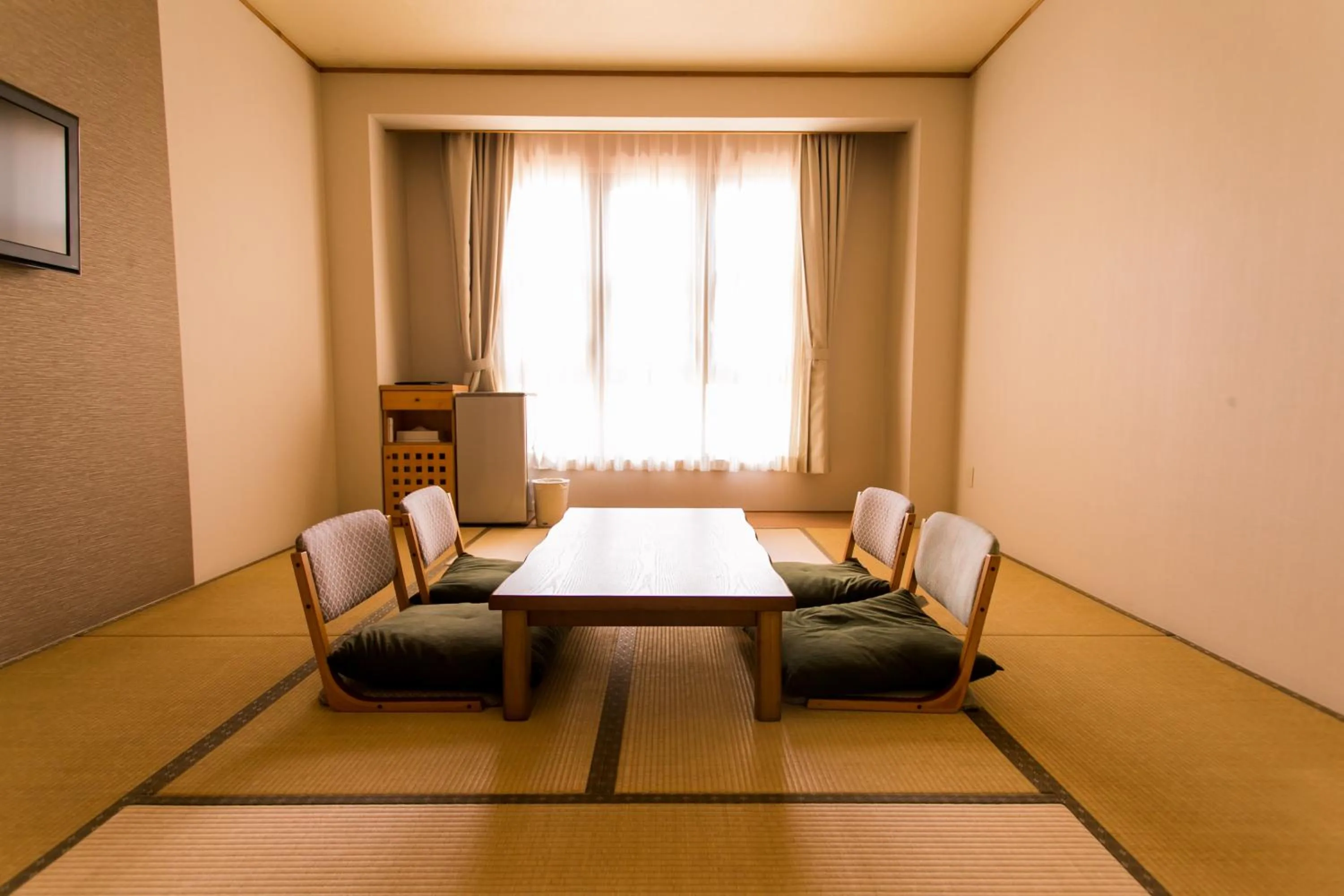 Dining Area in Nanki Shirahama Resort Hotel