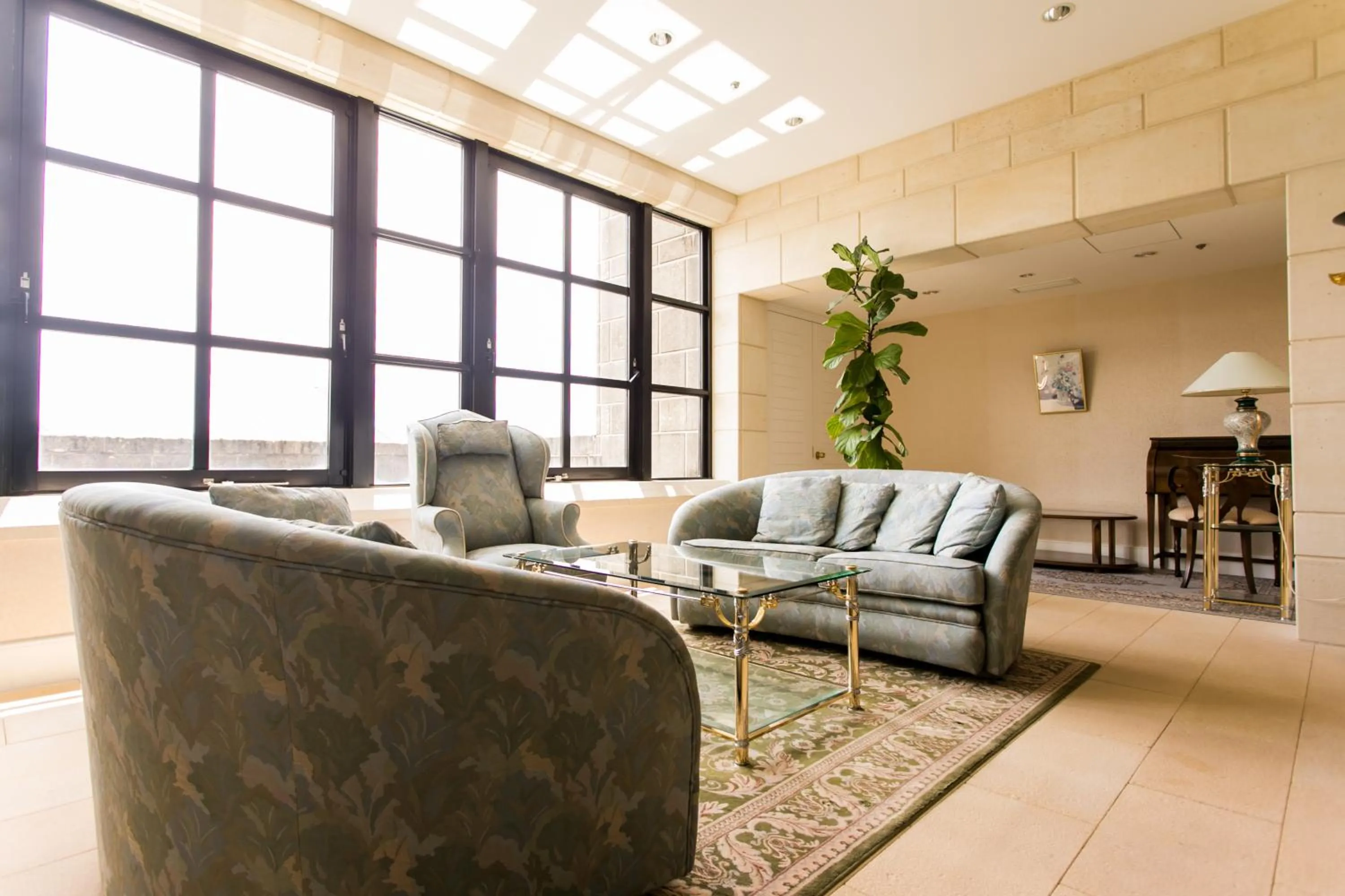 Seating Area in Nanki Shirahama Resort Hotel