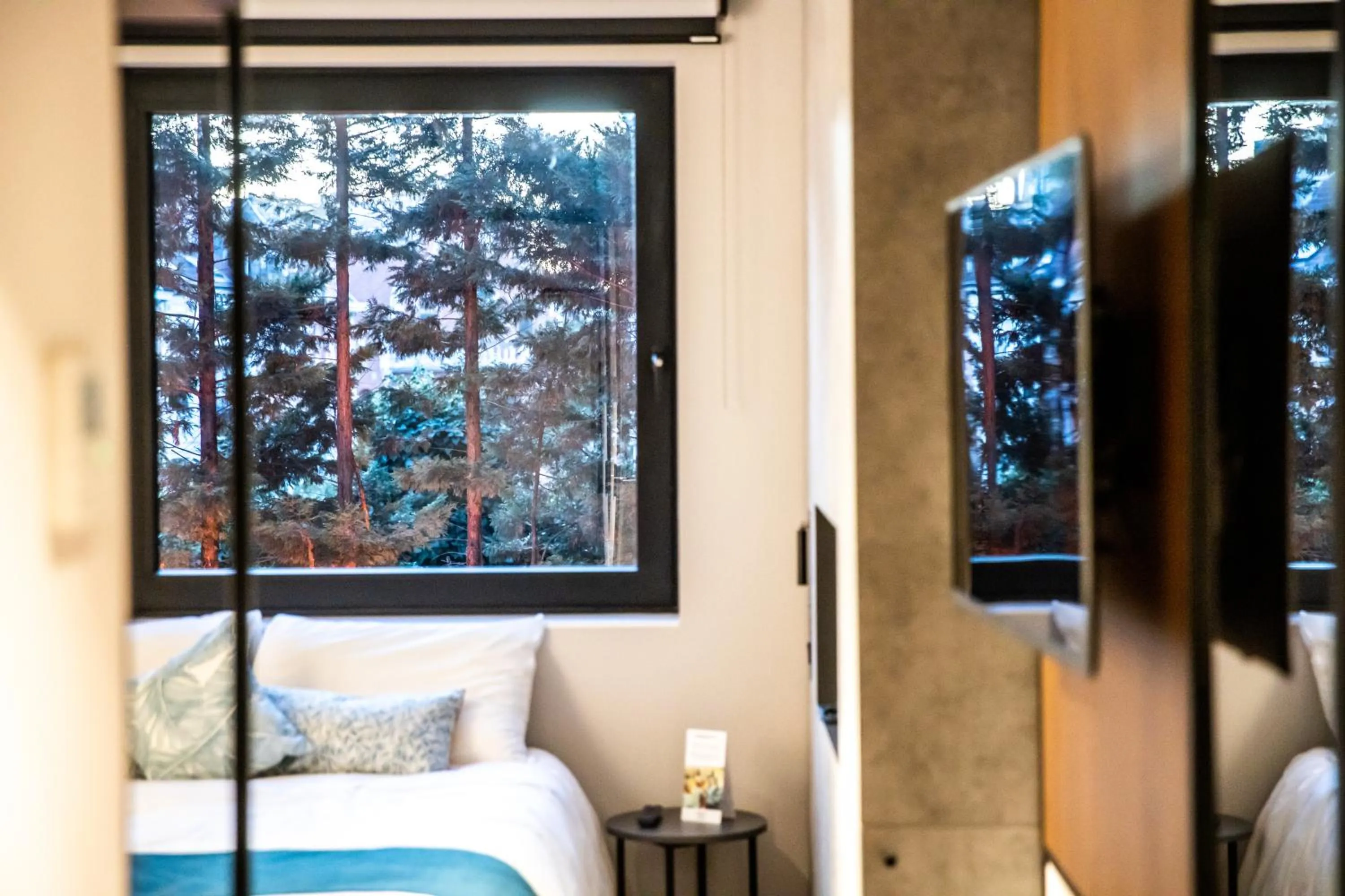 Garden view, Bed in ibis Brussels Centre Chatelain