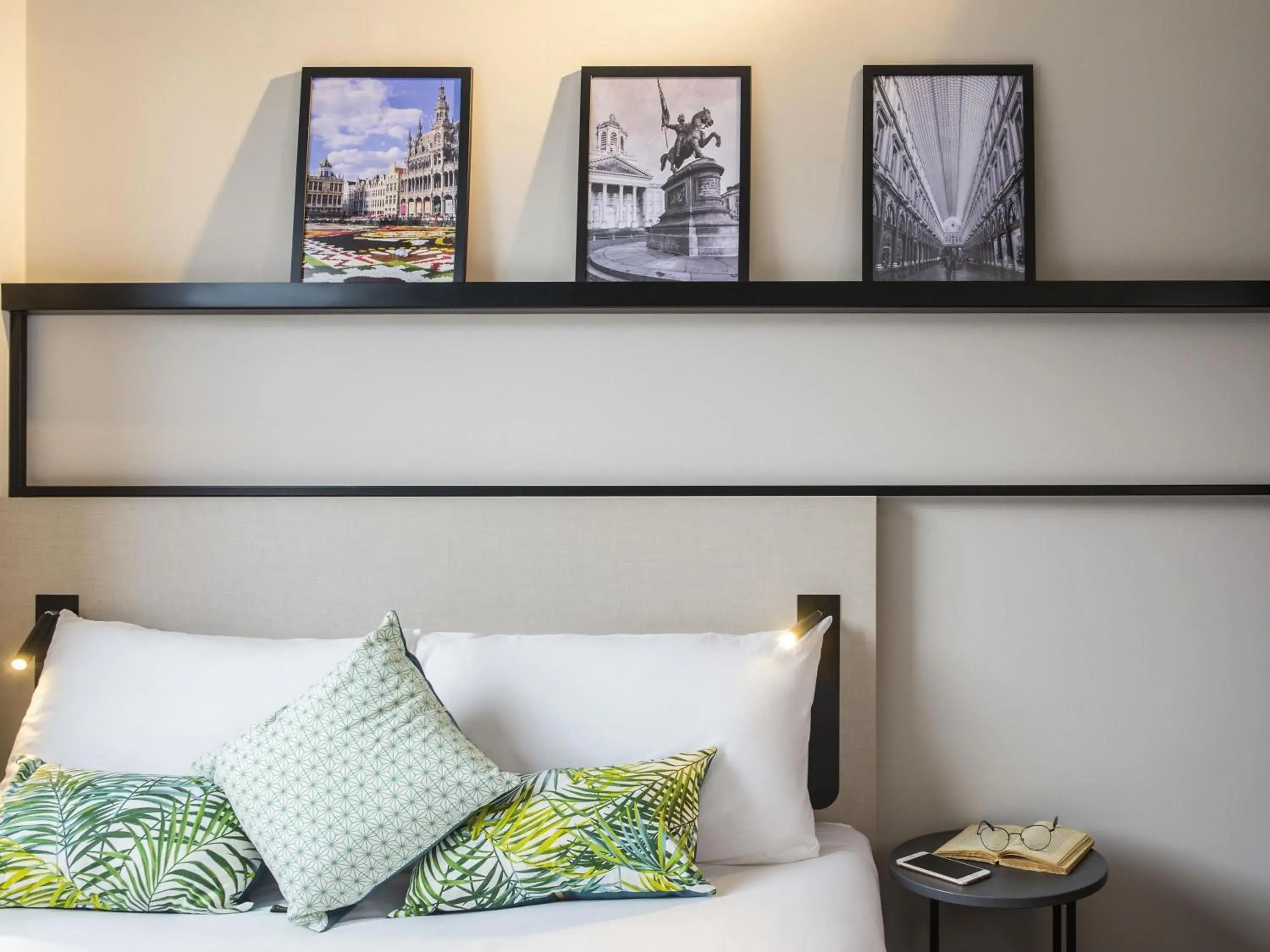 Double Room in ibis Brussels Centre Chatelain Double Room in ibis Brussels Centre Chatelain