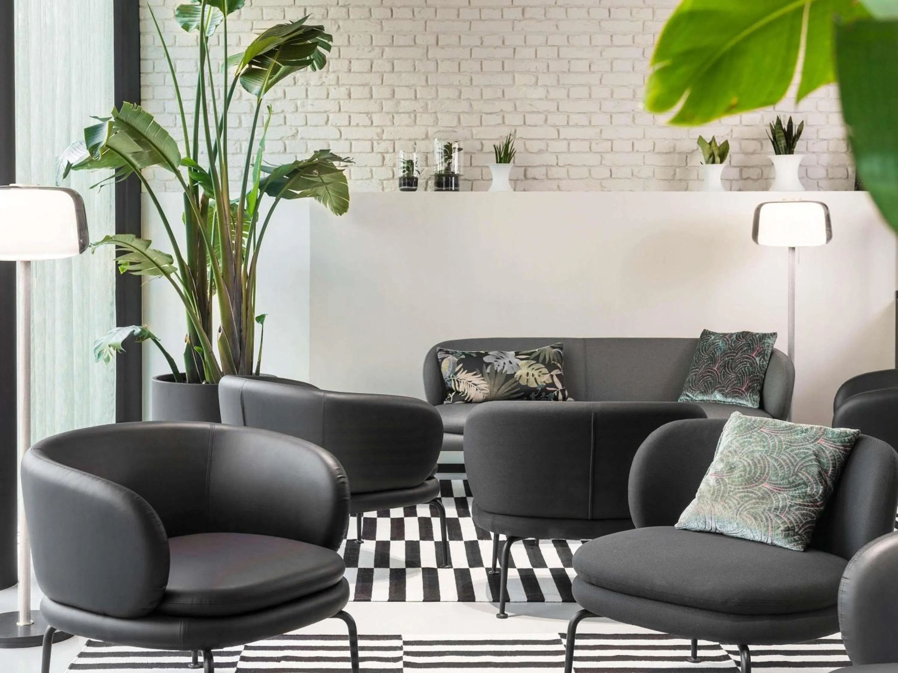 Property building in ibis Brussels Centre Chatelain