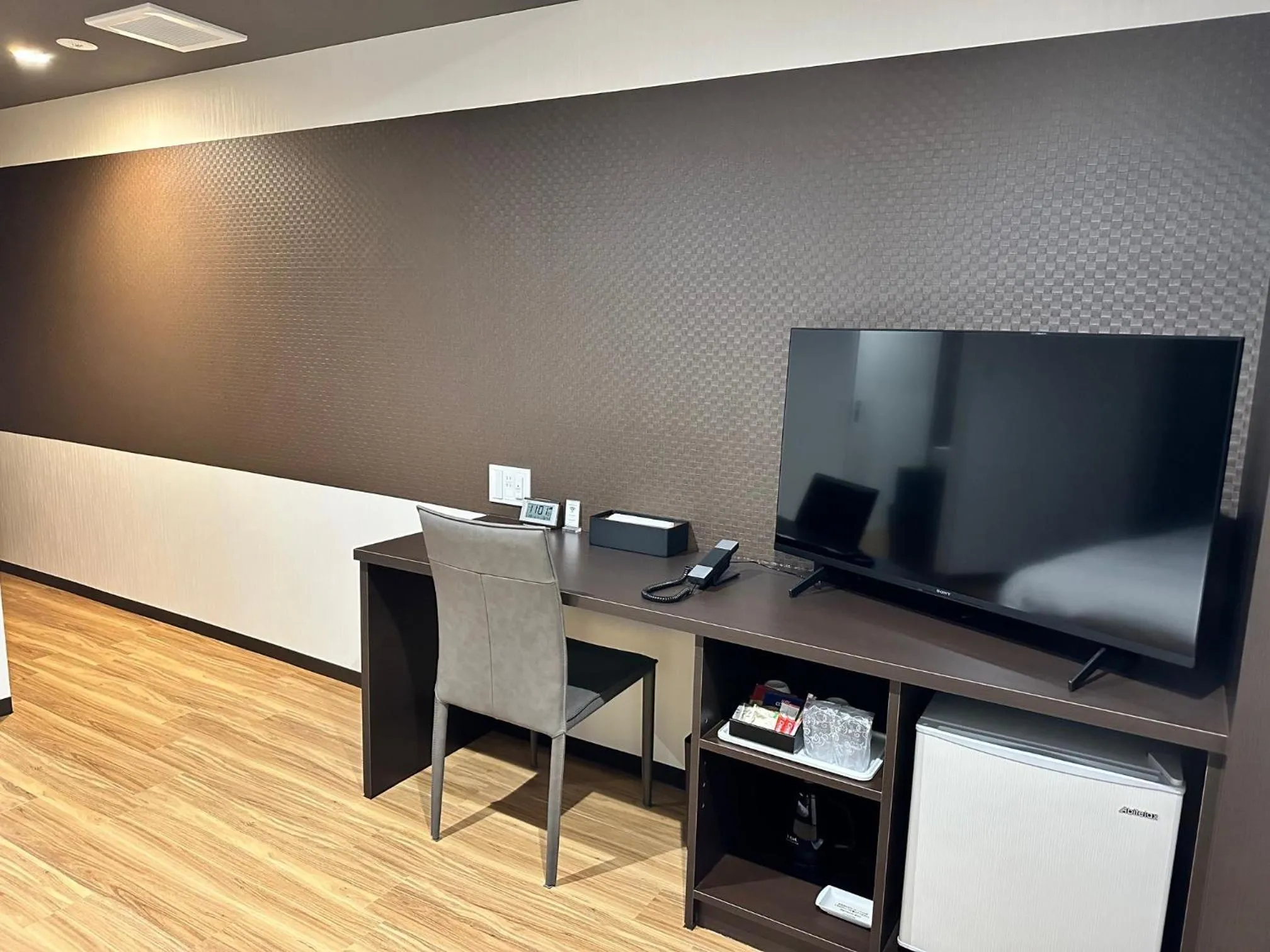 Photo of the whole room in Reftel Osaka Itami Airport Hotel