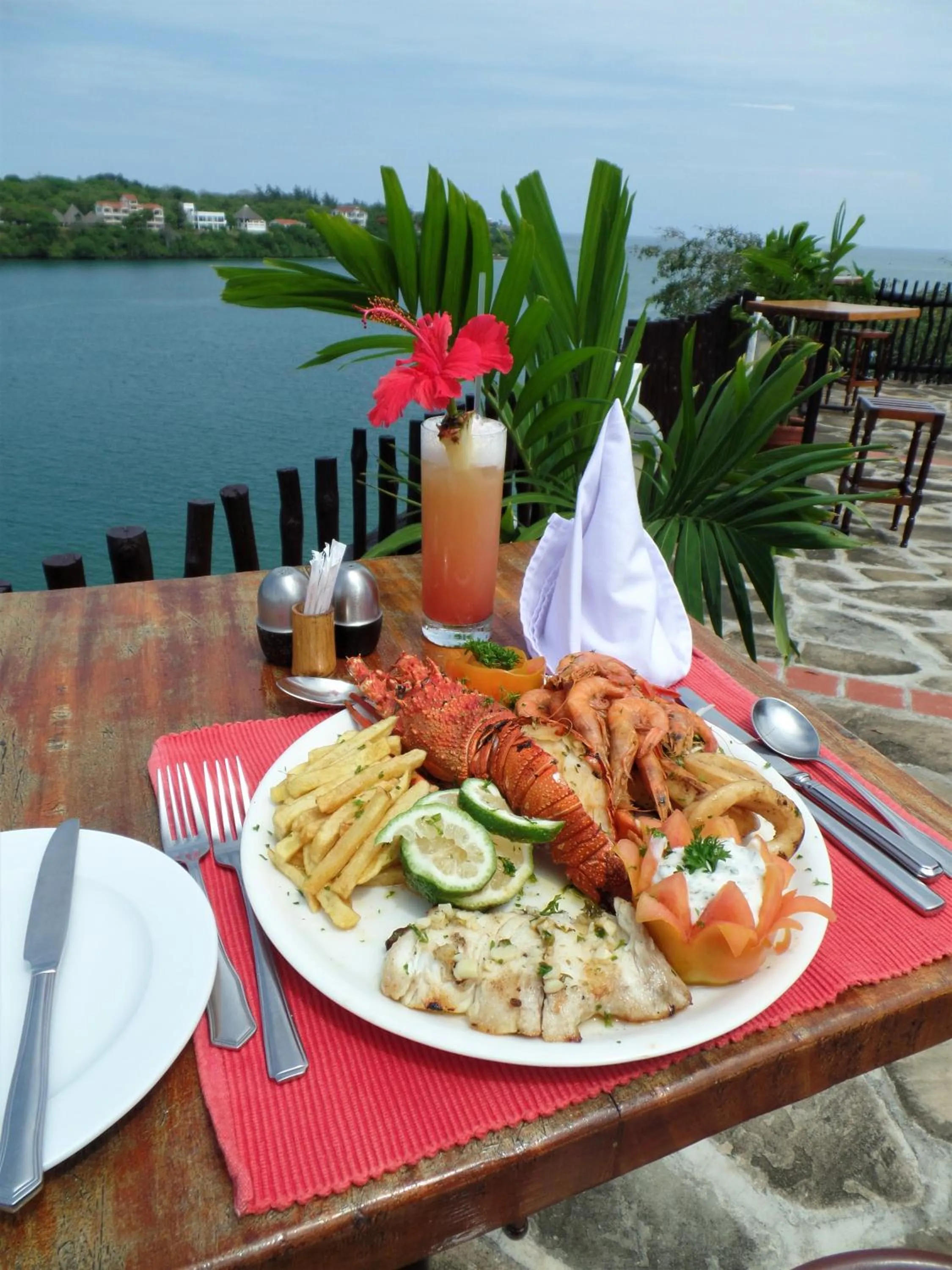 Lunch in Mnarani Beach Club