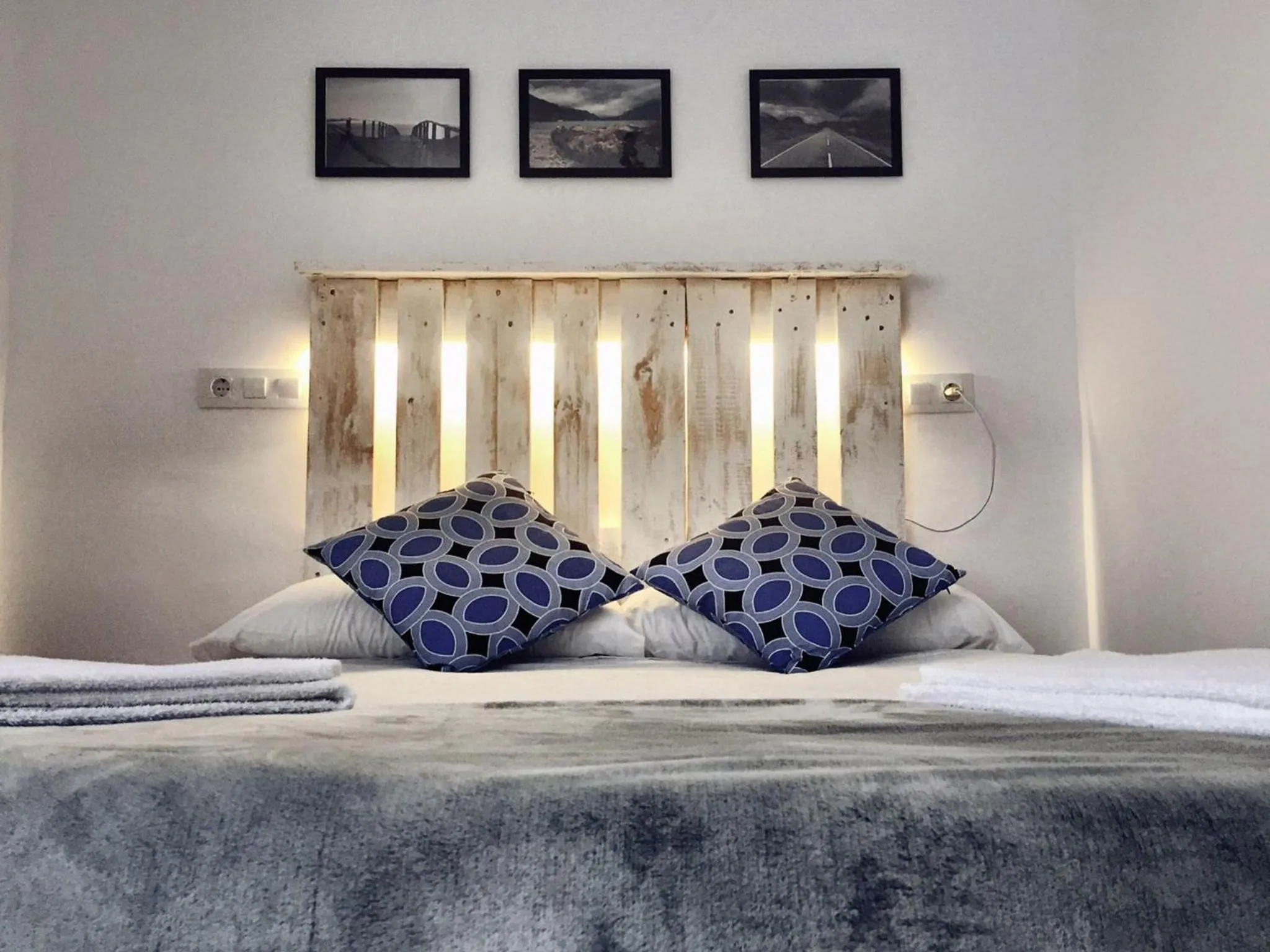 Bed in Hostal Ciempozuelos, cerca del Parque Warner y Madrid