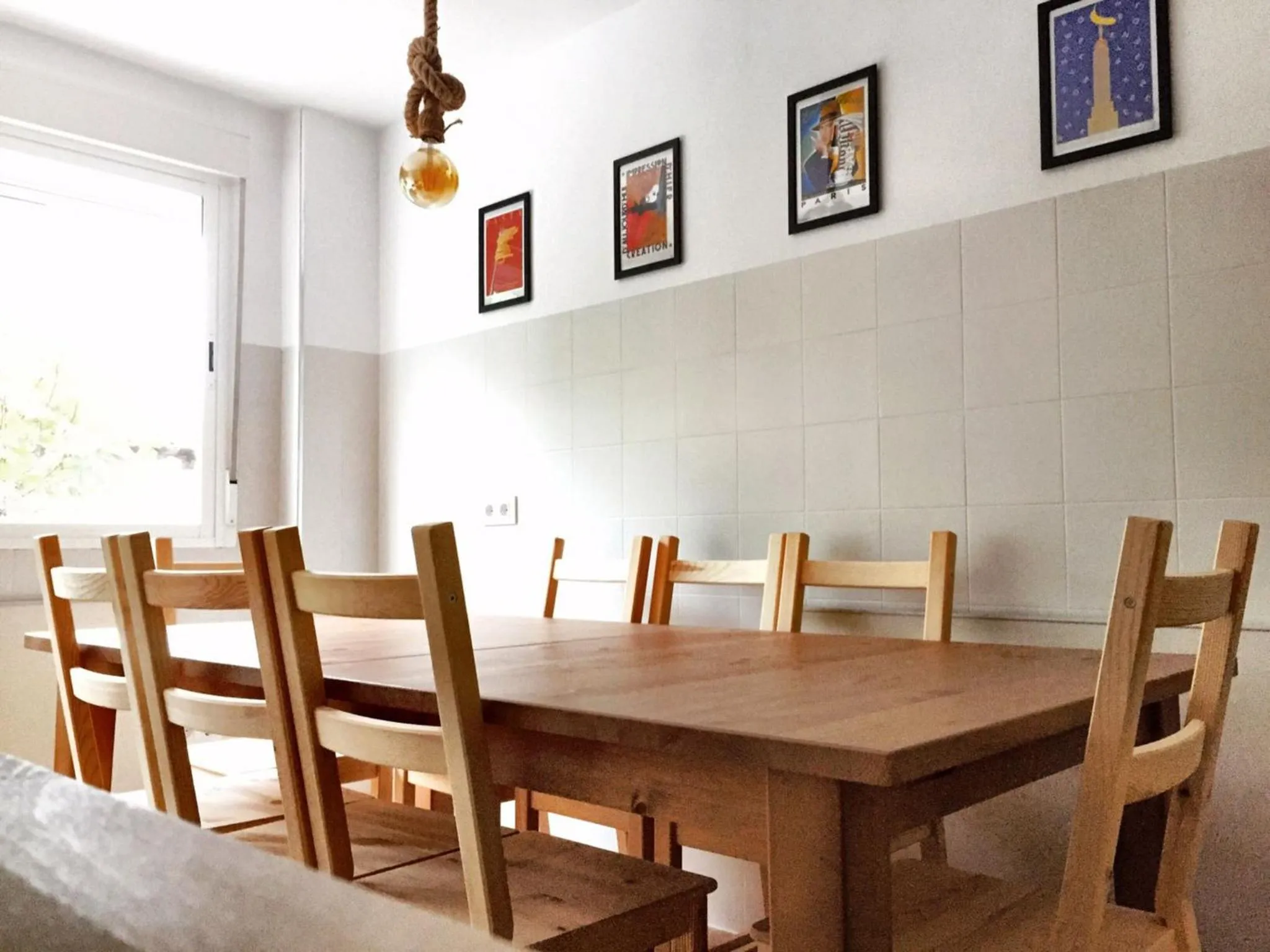 Communal lounge/ TV room in Hostal Ciempozuelos, cerca del Parque Warner y Madrid