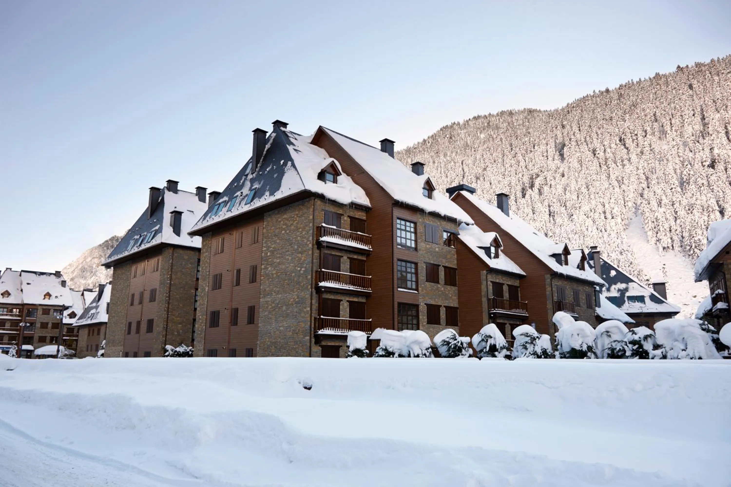 Facade/entrance in Val de Ruda Luxe 6 by FeelFree Rentals