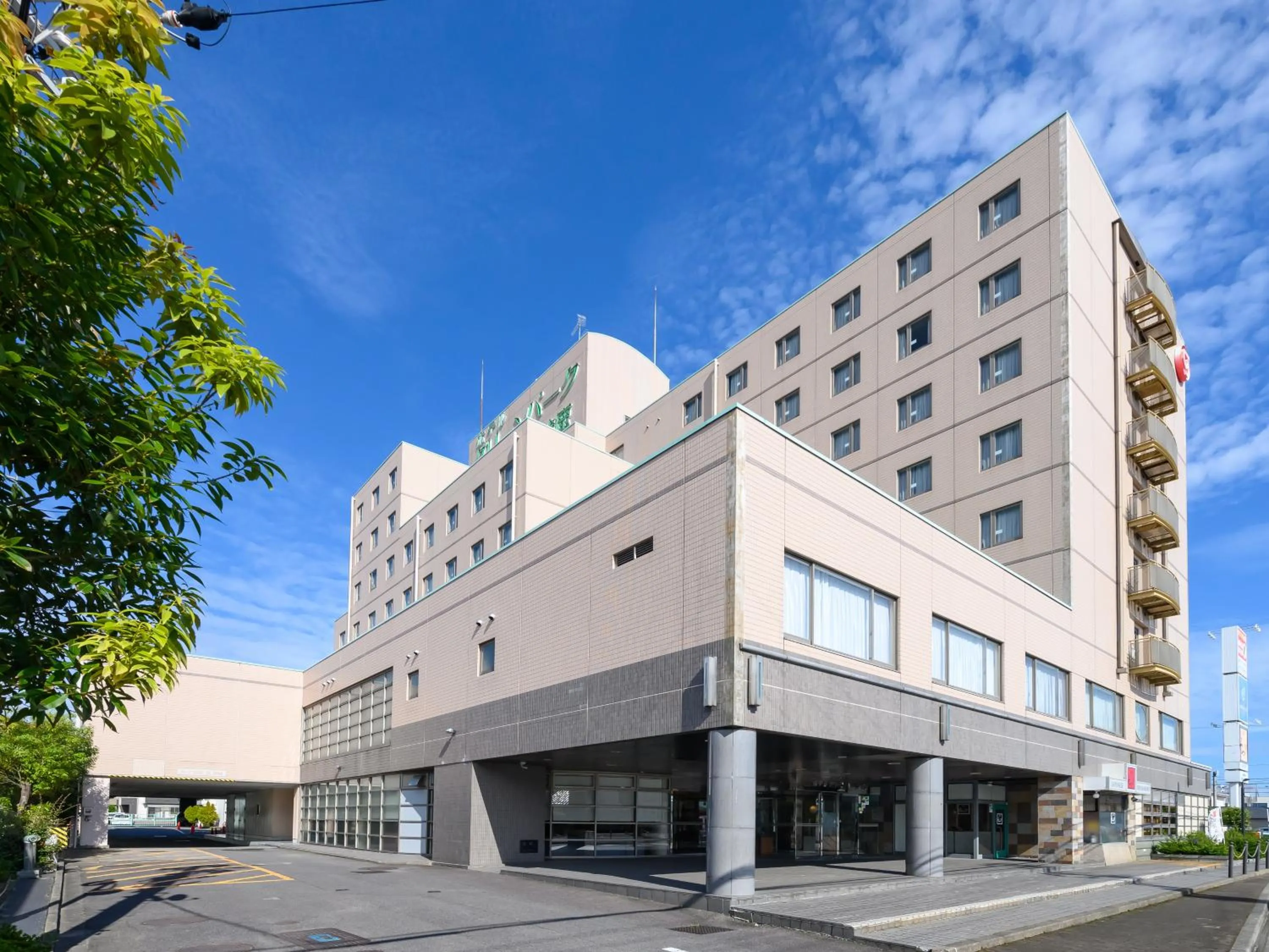 Property building in Hotel Green Park Suzuka
