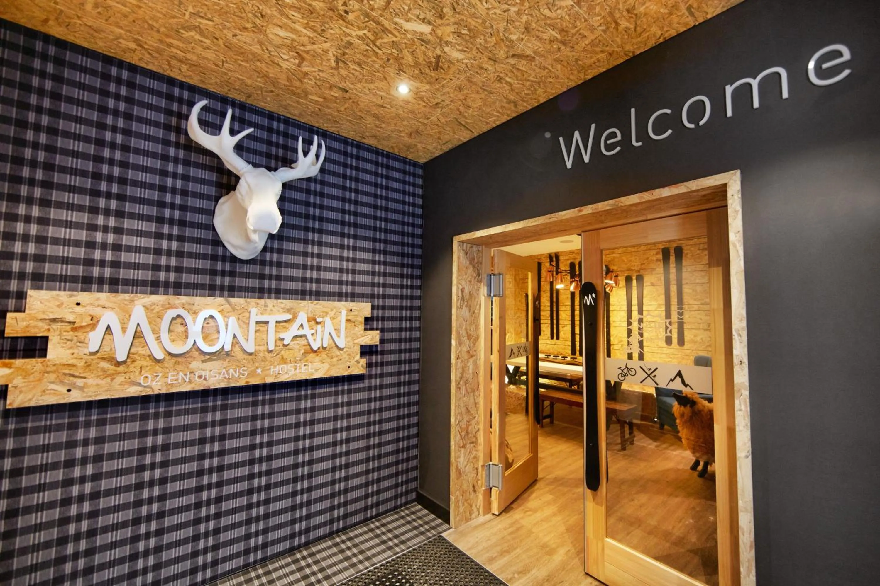 Lobby or reception in Moontain Hostel