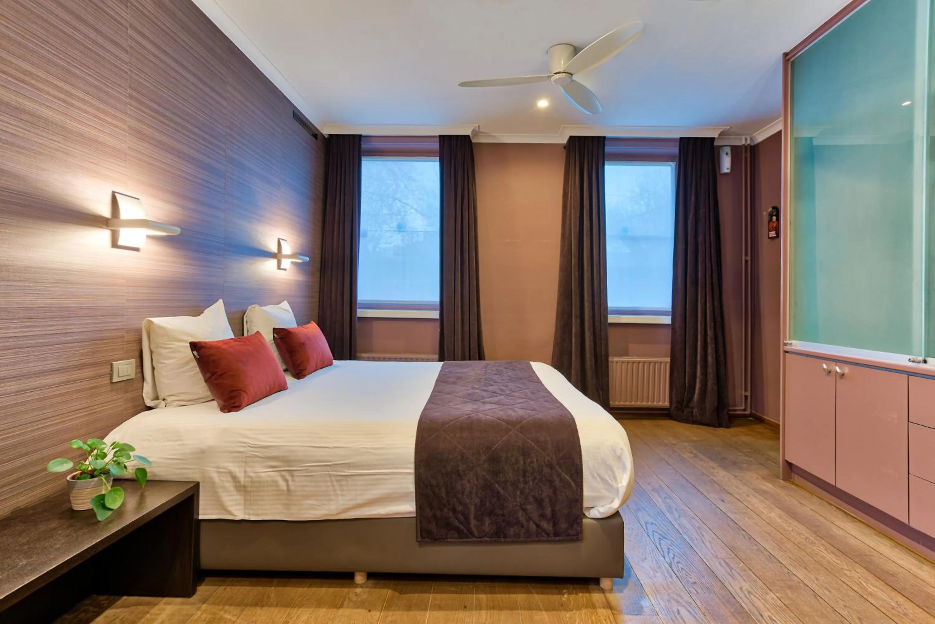 Bed in Hotel Astoria Gent