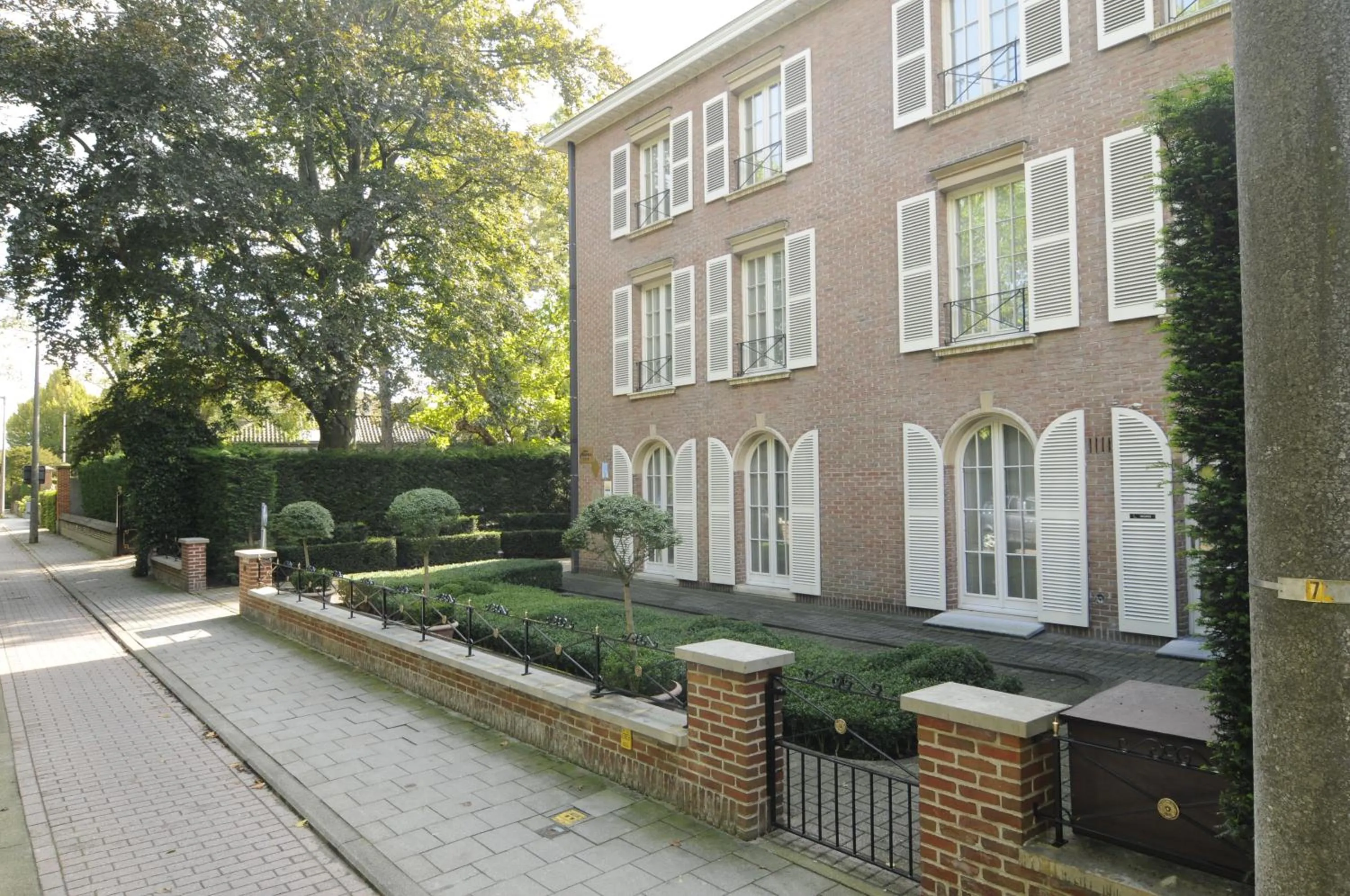 Facade/entrance in Hotel Astoria Gent