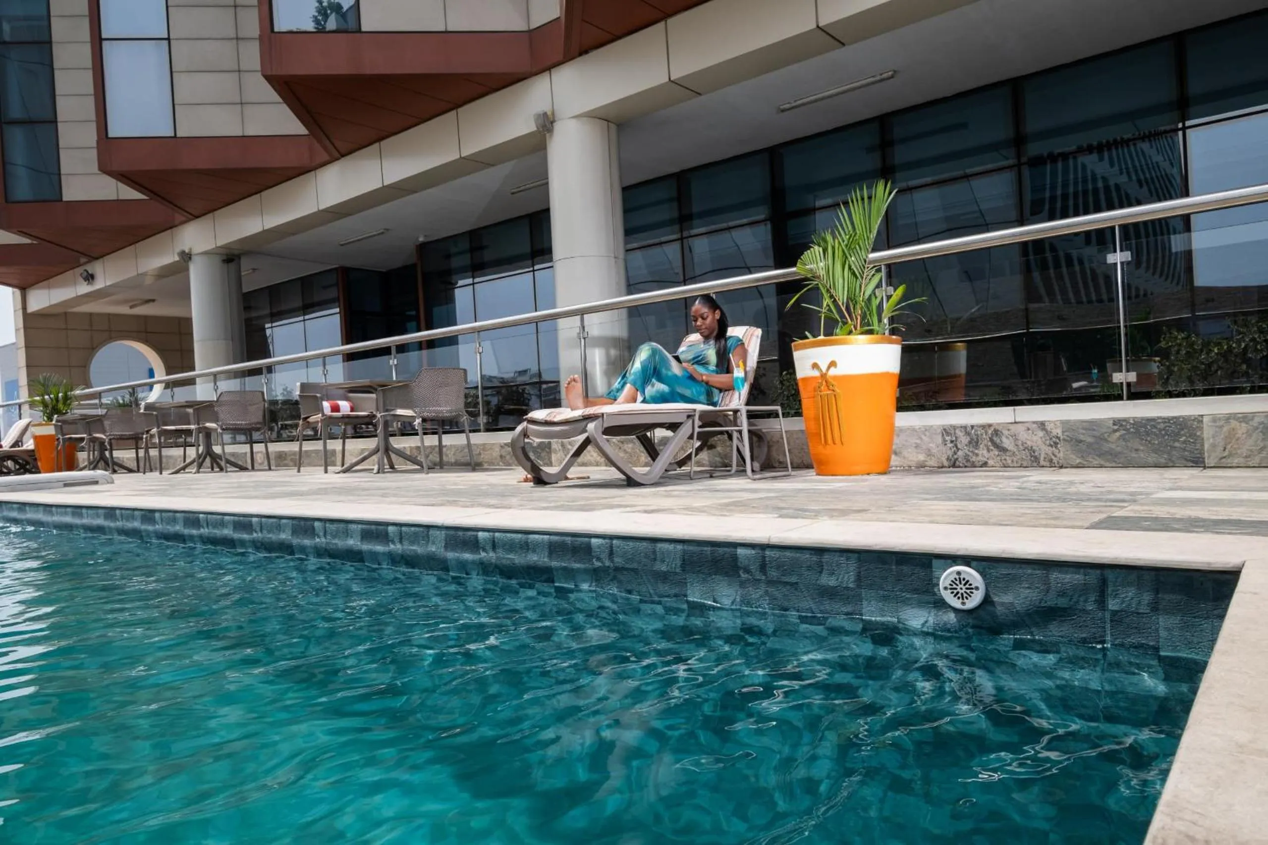 Swimming pool in Azalaï Hôtel Abidjan