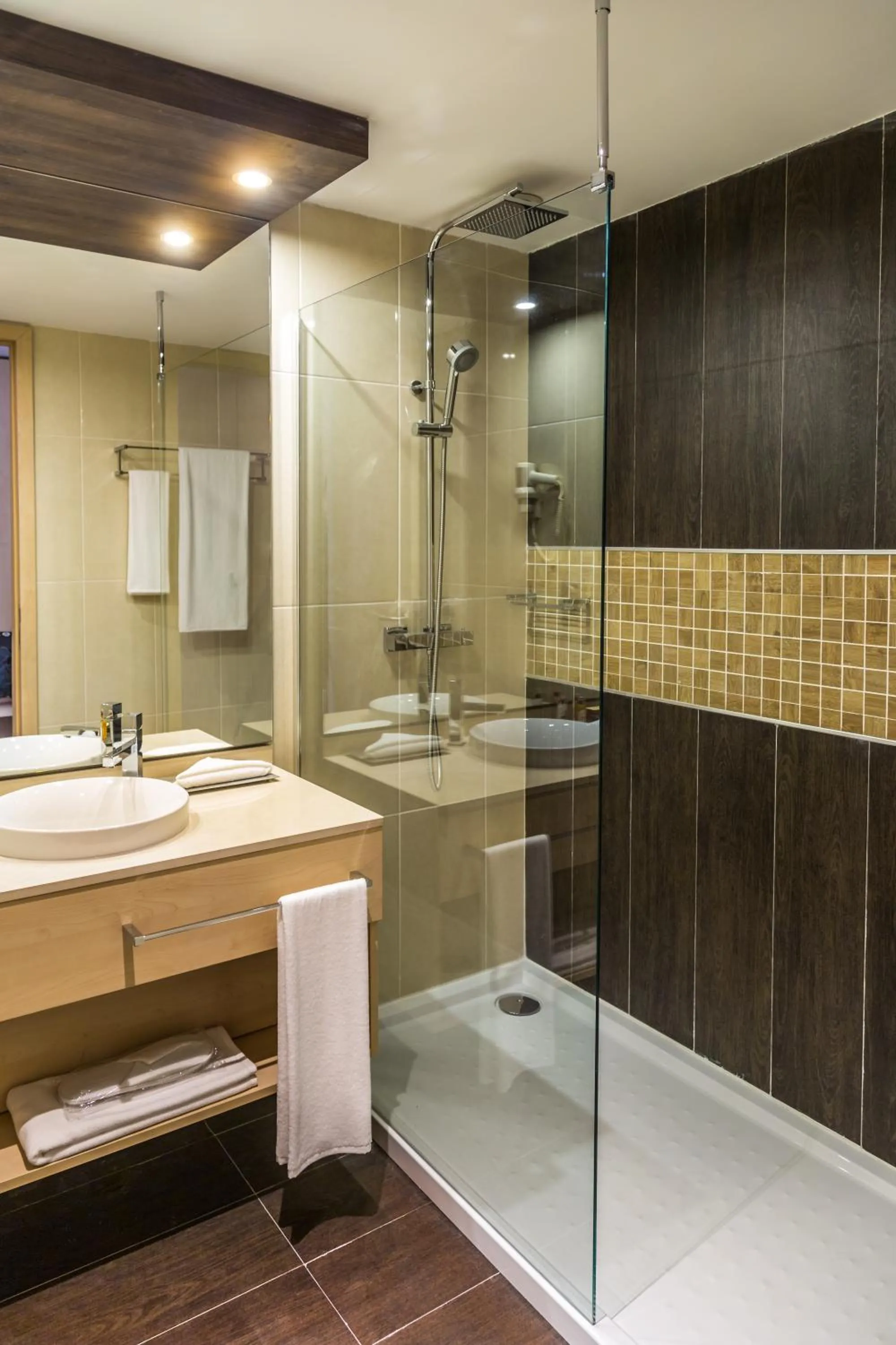 Bathroom in Azalaï Hôtel Abidjan