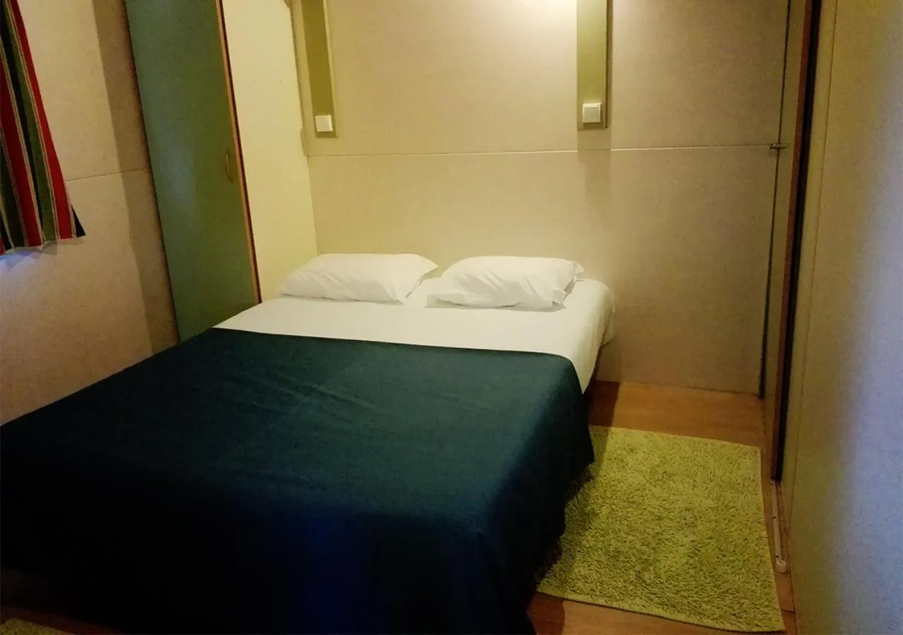 Bed in Parque de Campismo Orbitur Valado