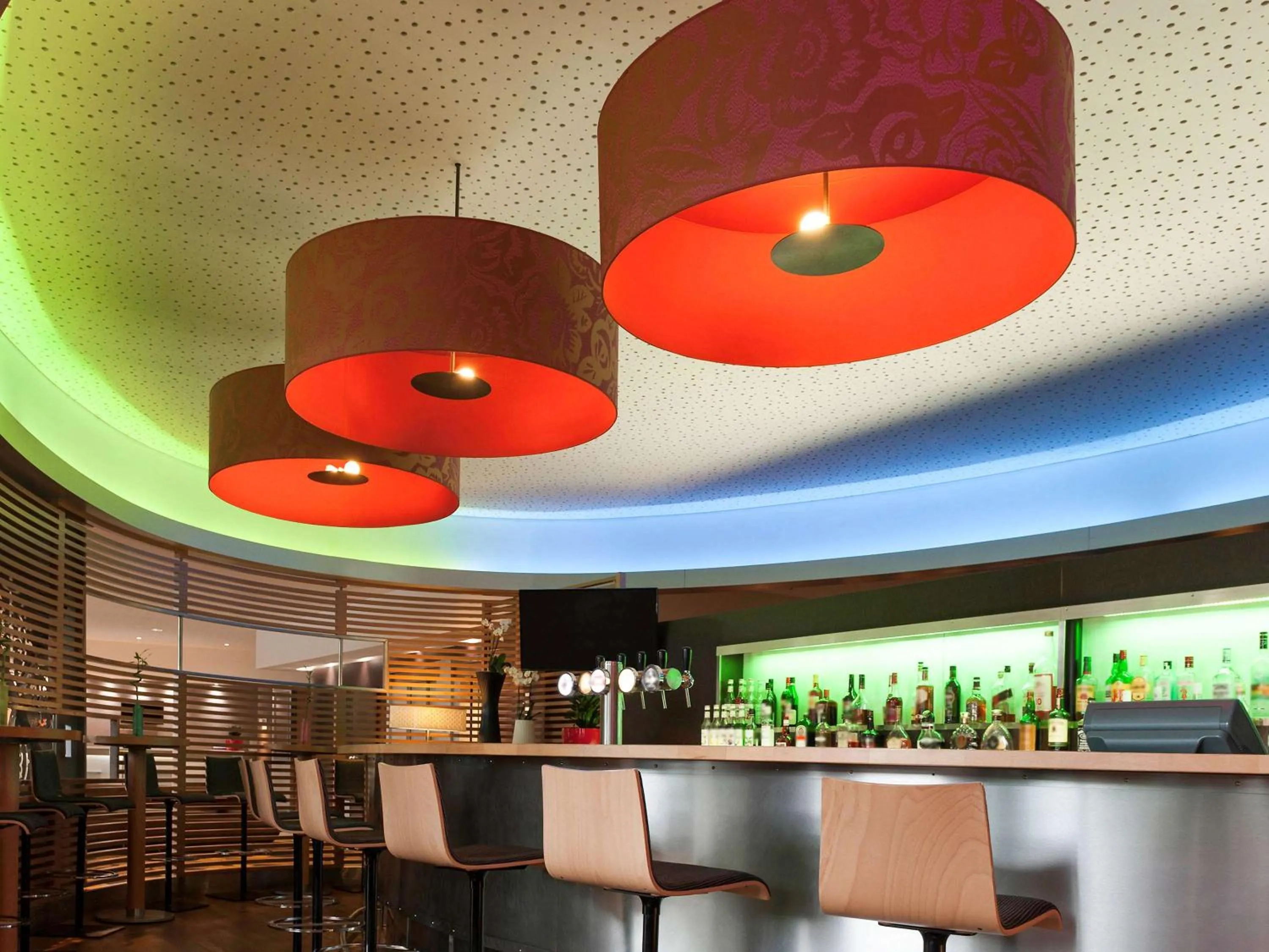 Lounge or bar in Novotel Leuven Centrum