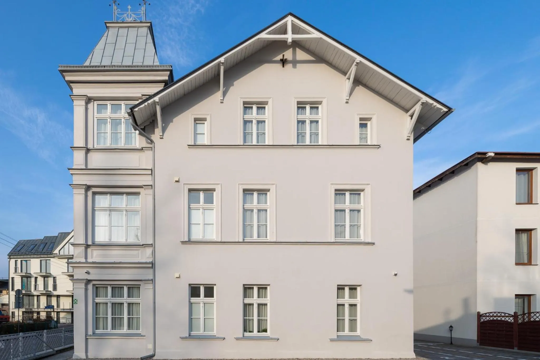 Property building in Dwie Wieże