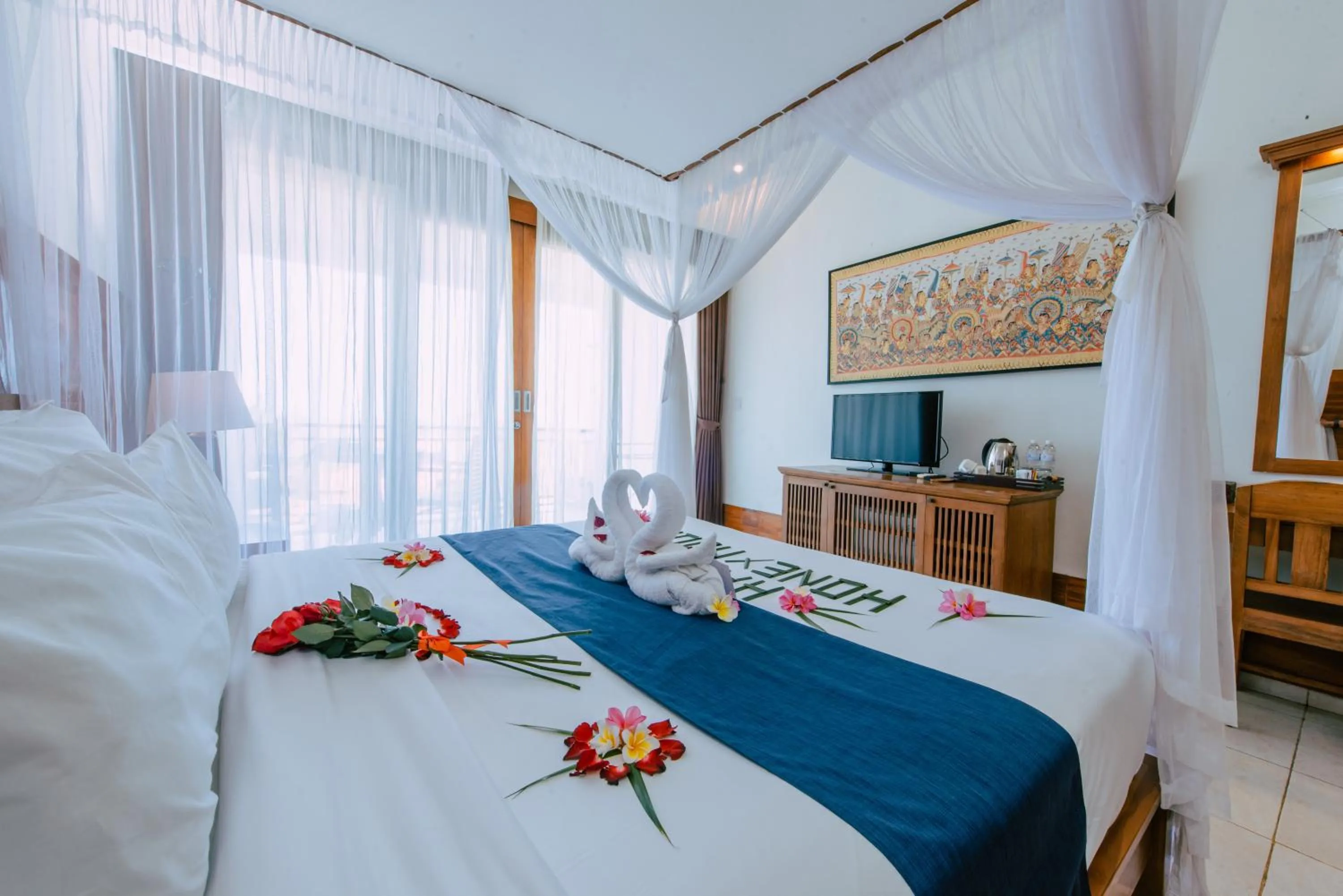 Shower, Bed in Puri Pandawa Resort