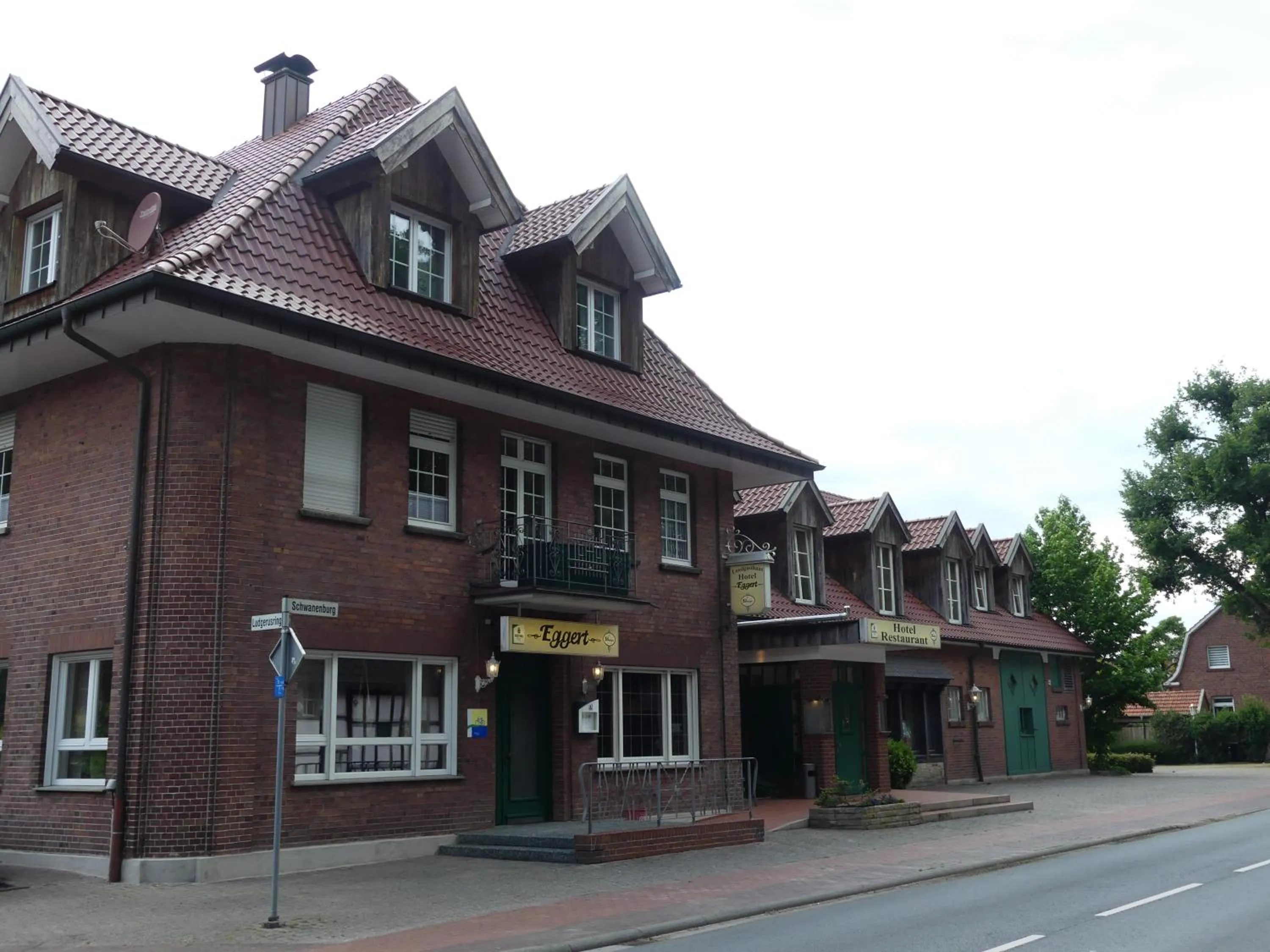Facade/entrance in Landgasthaus Hotel Eggert