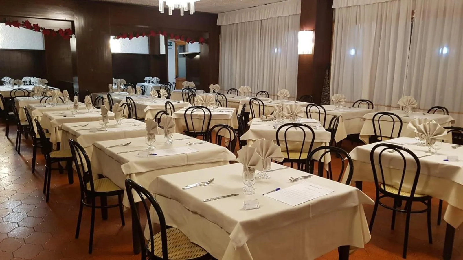 Restaurant/places to eat in Hotel Galassia