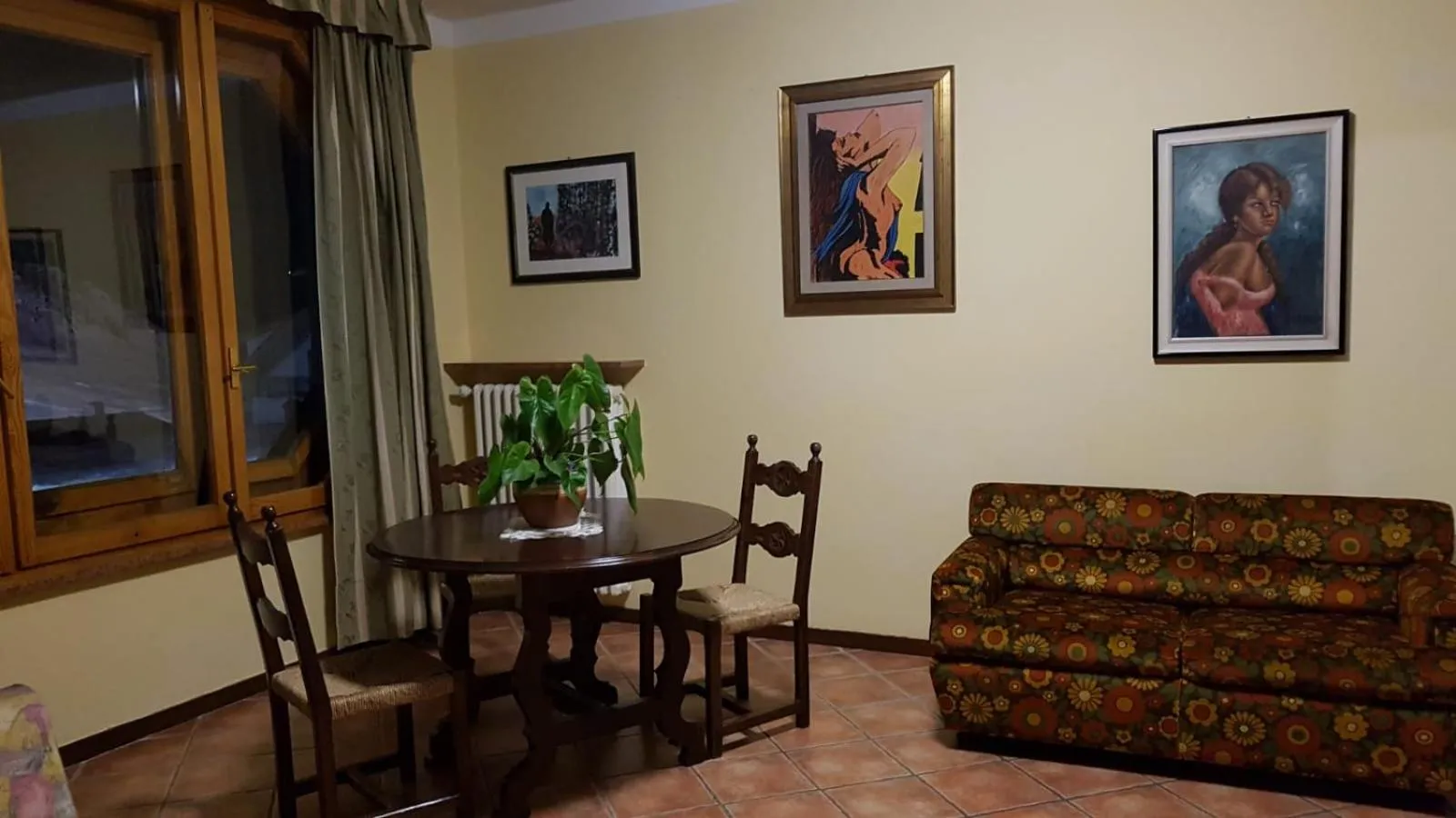 Communal lounge/ TV room in Hotel Galassia