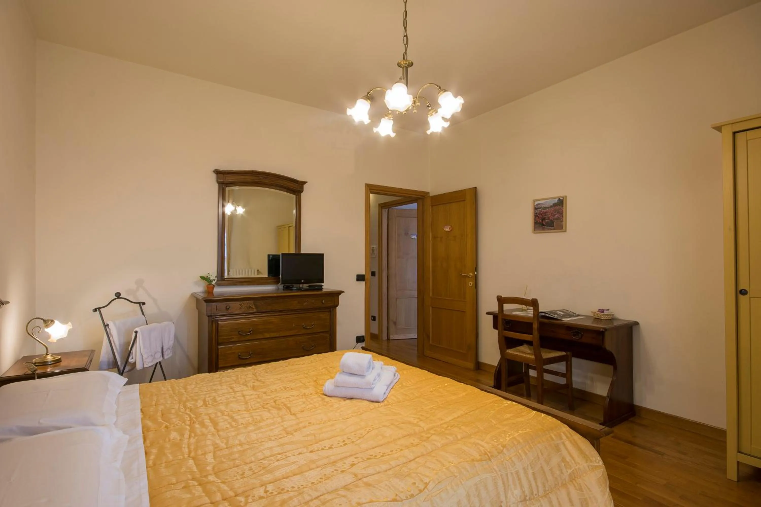 TV and multimedia, Bed in Bed & Breakfast Profumo D'Estate