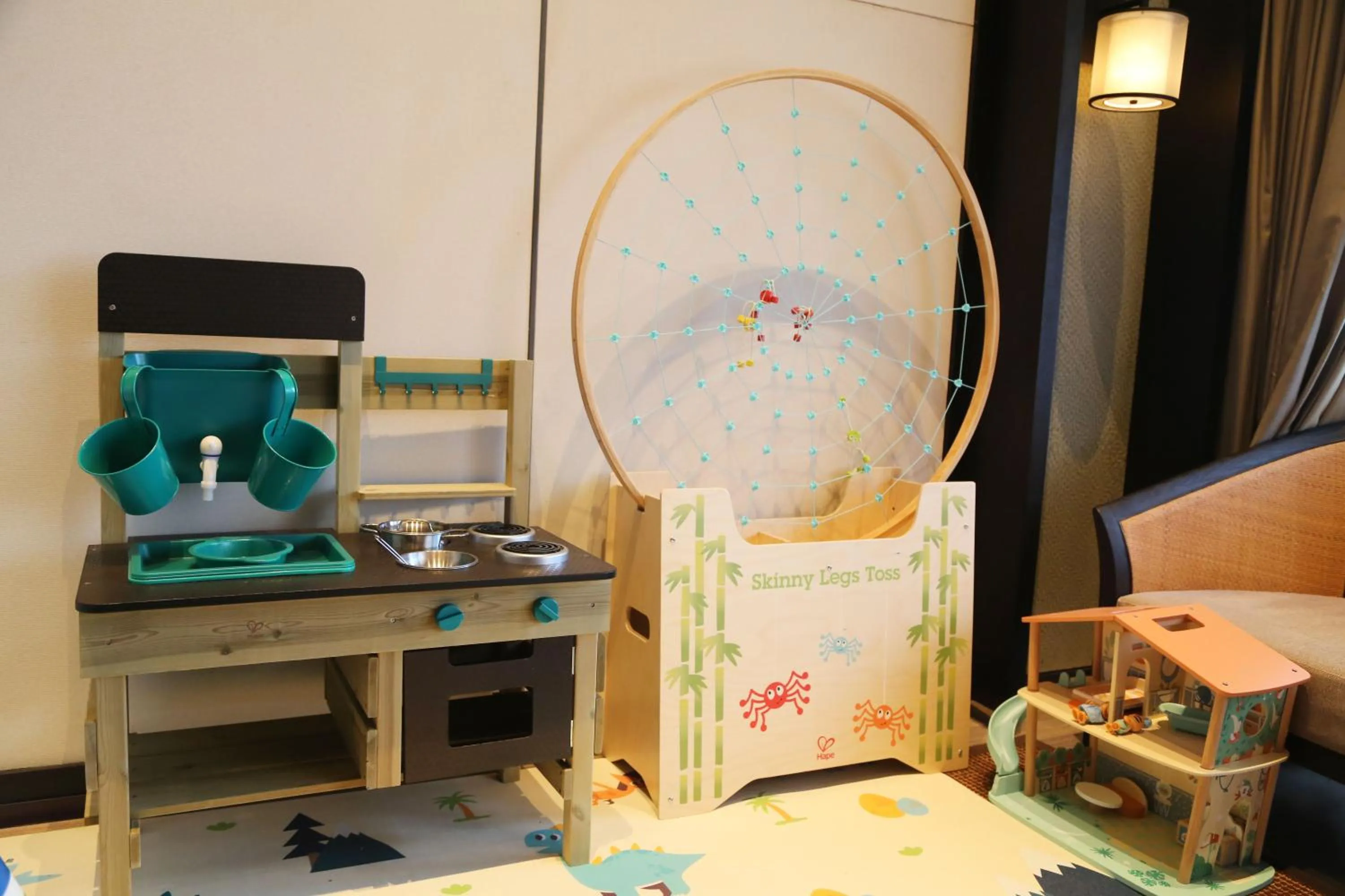 children in Hilton Ningbo Dongqian Lake