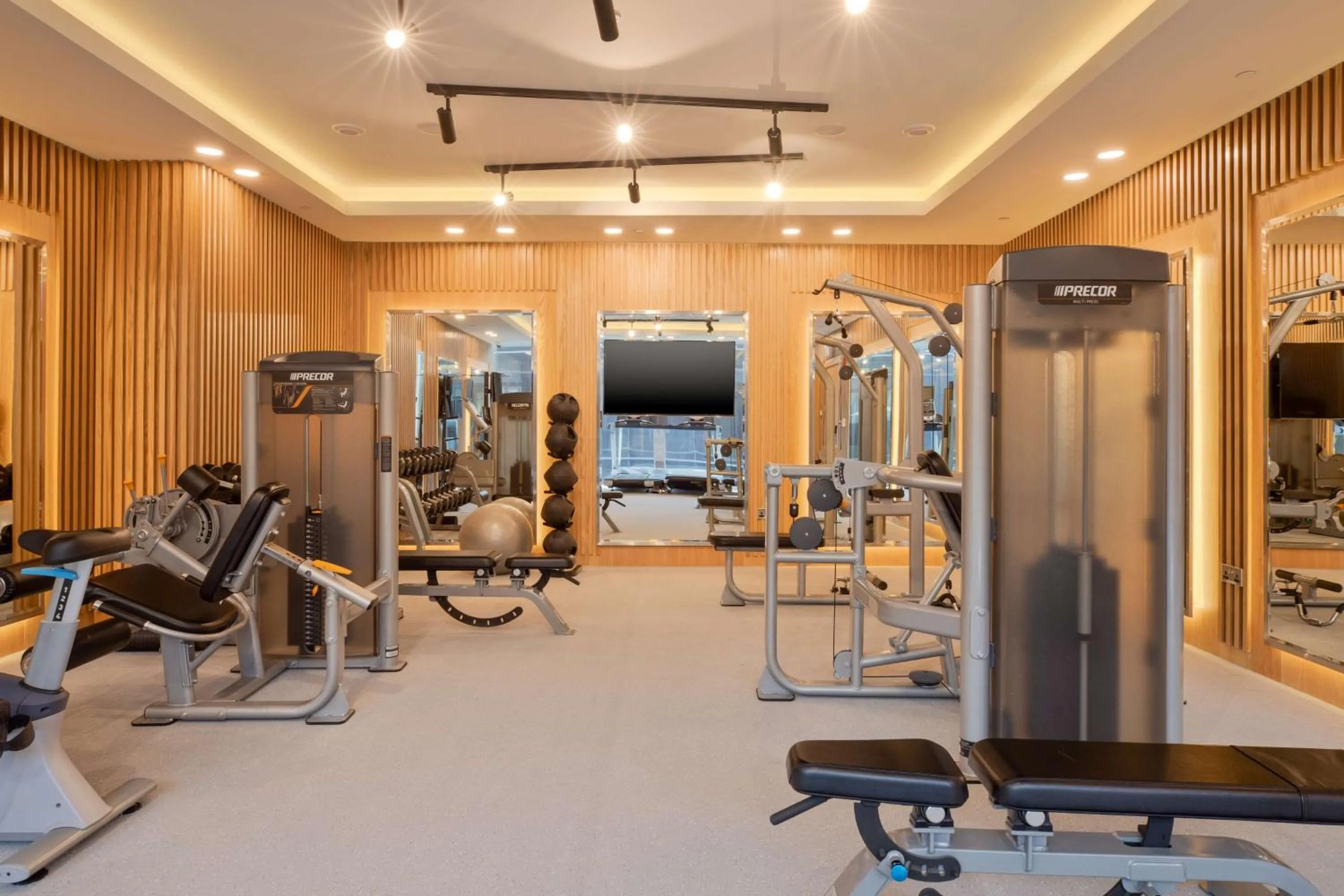 Fitness centre/facilities in AlRayyan Hotel Doha, Curio Collection by Hilton