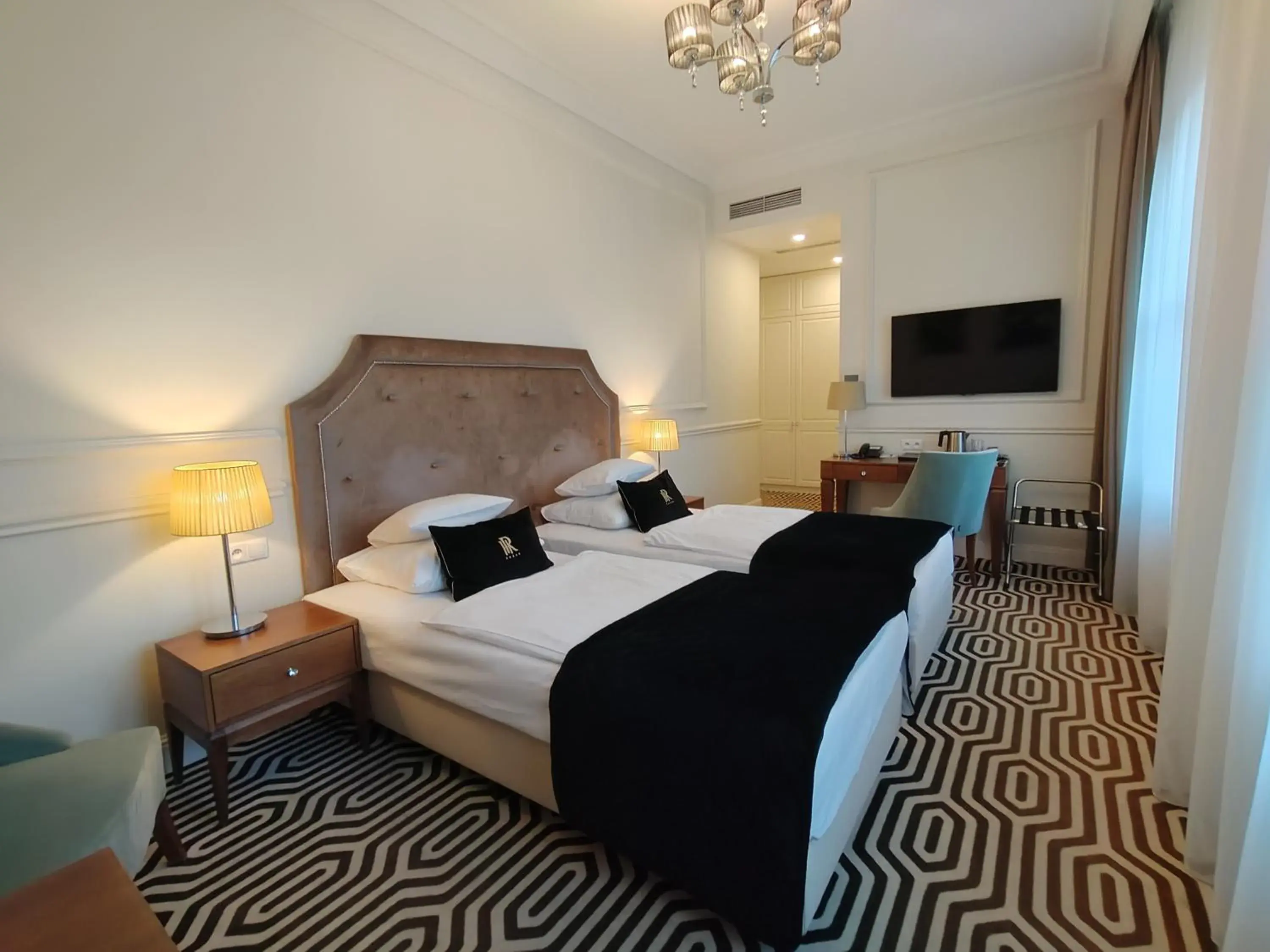 Superior Twin Room in Hotel Royal & Spa Superior Twin Room in Hotel Royal & Spa