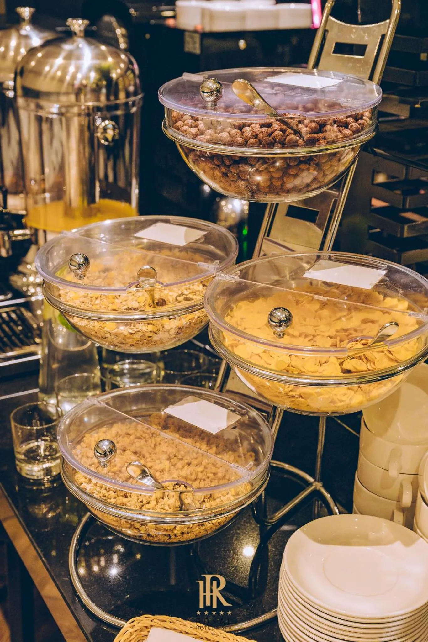 Food and drinks in Hotel Royal & Spa