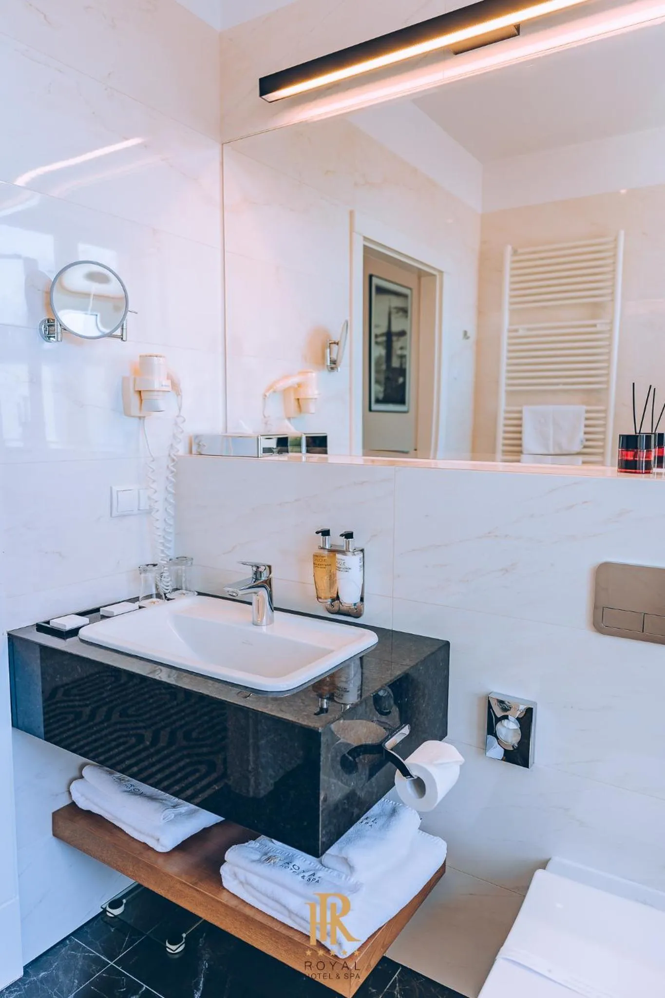 Bathroom in Hotel Royal & Spa